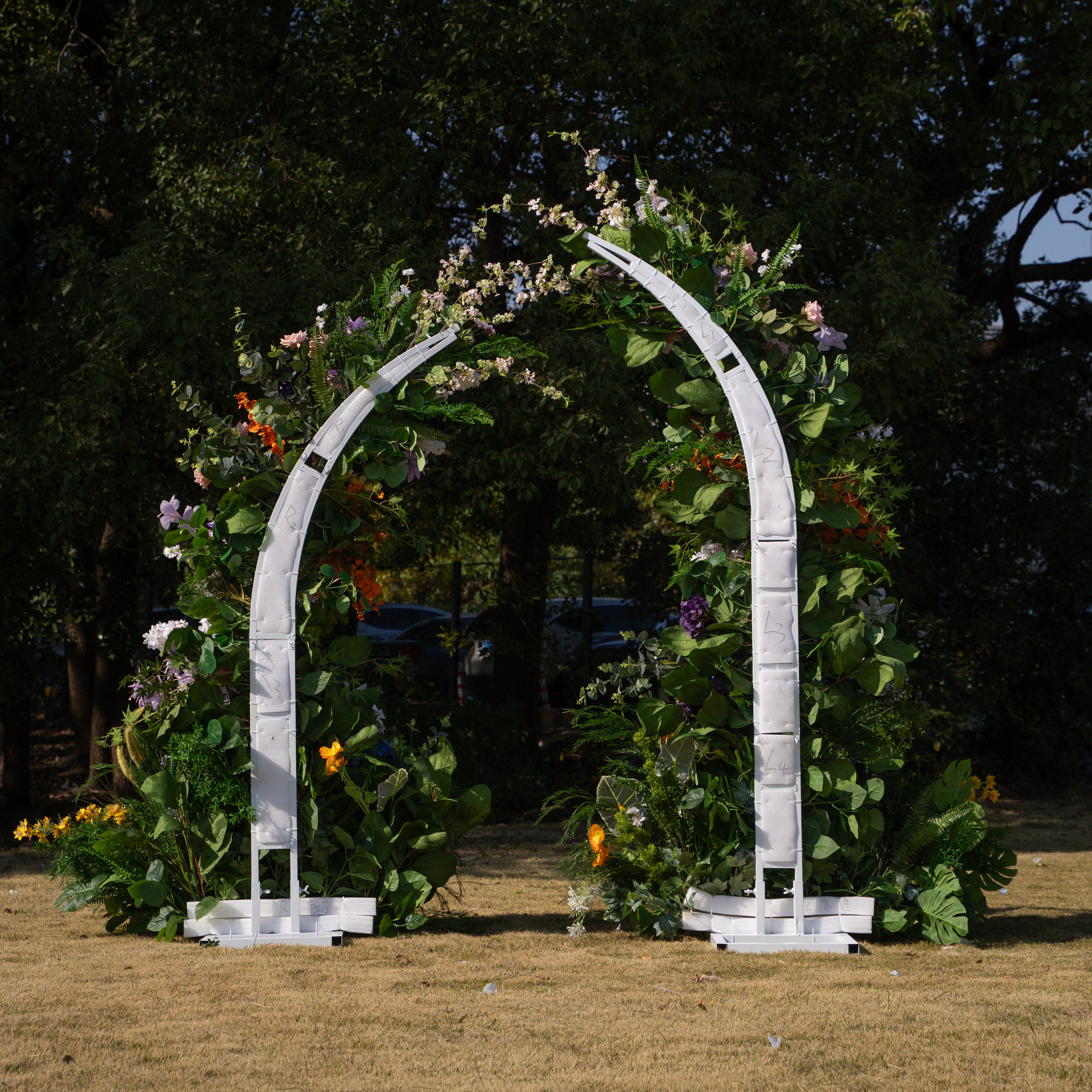 Lym: Wedding Party Background Floral Arch Decoration (Including Frame)