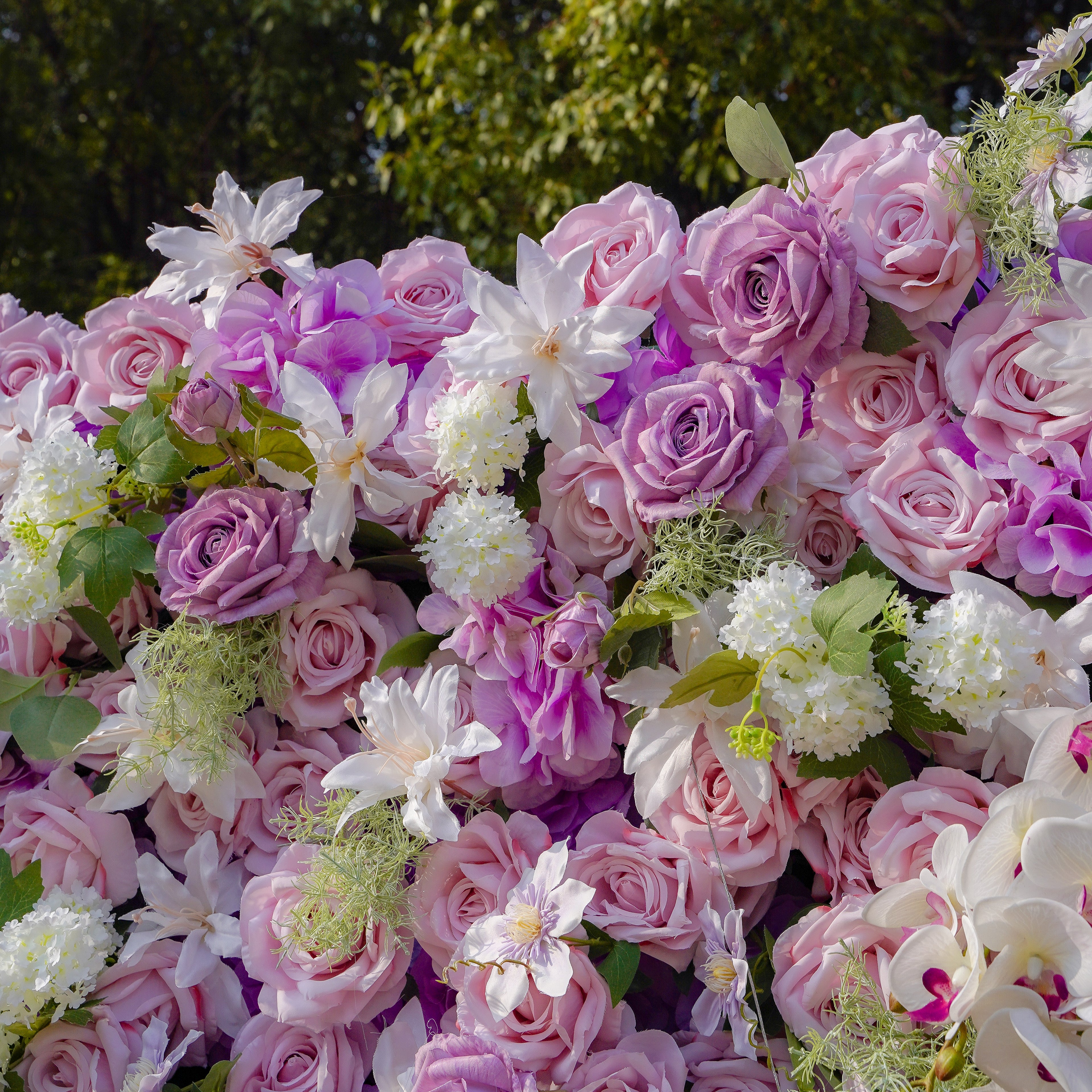 Nerys:5D Fabric Artificial rolling up curtain flower wall