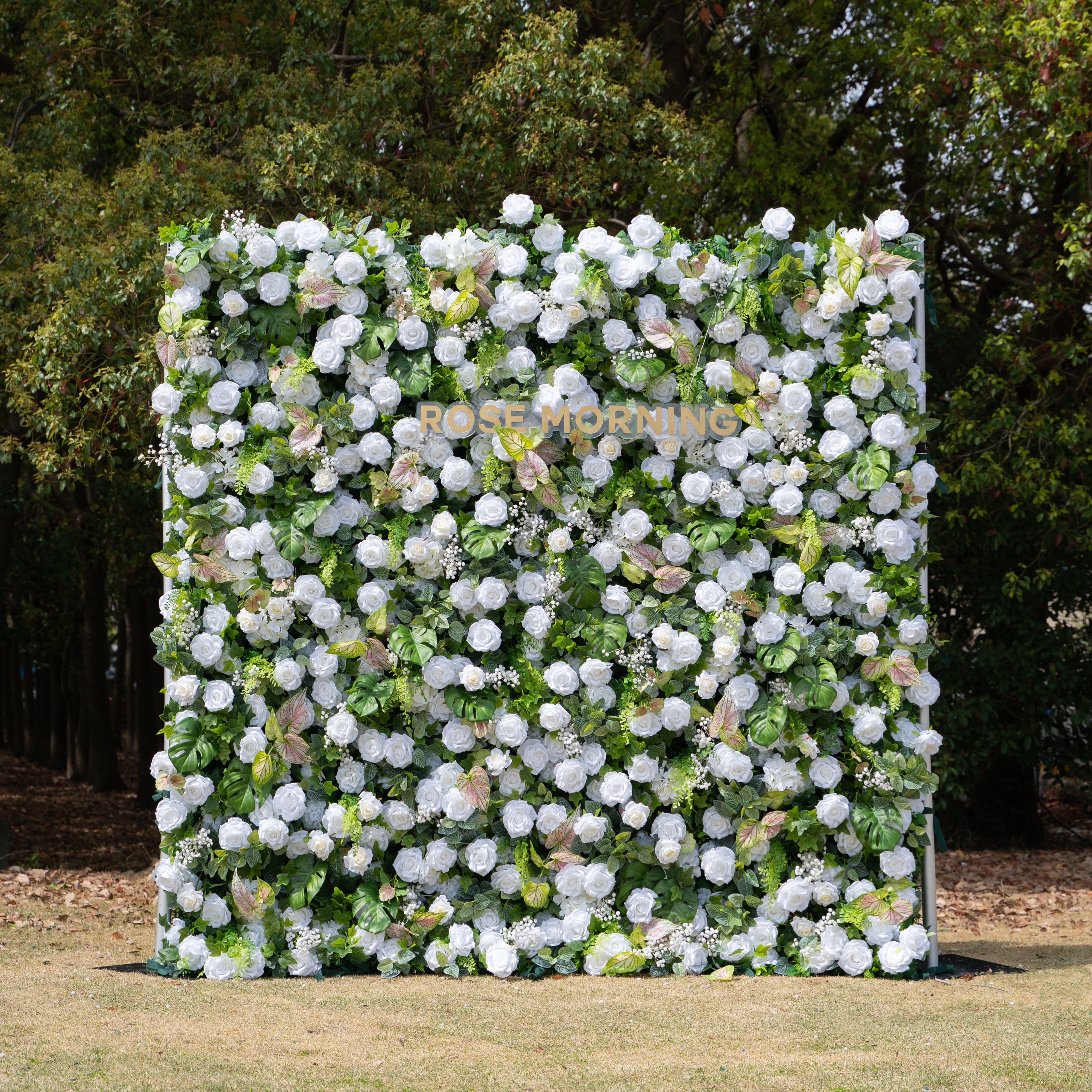 Perla:5D Fabric Artificial rolling up curtain flower wall