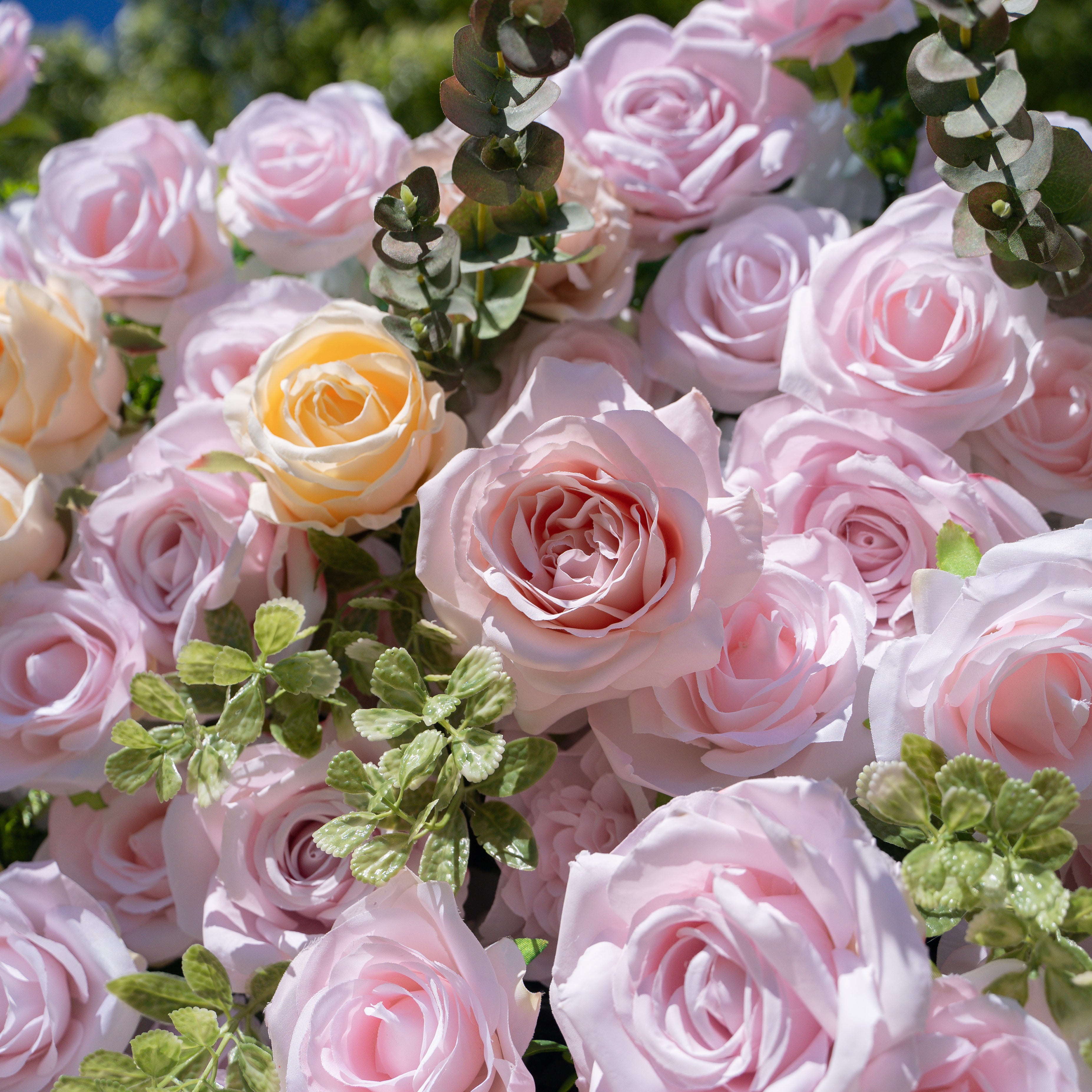 Ti Amo:4D Fabric Artificial rolling up curtain flower wall