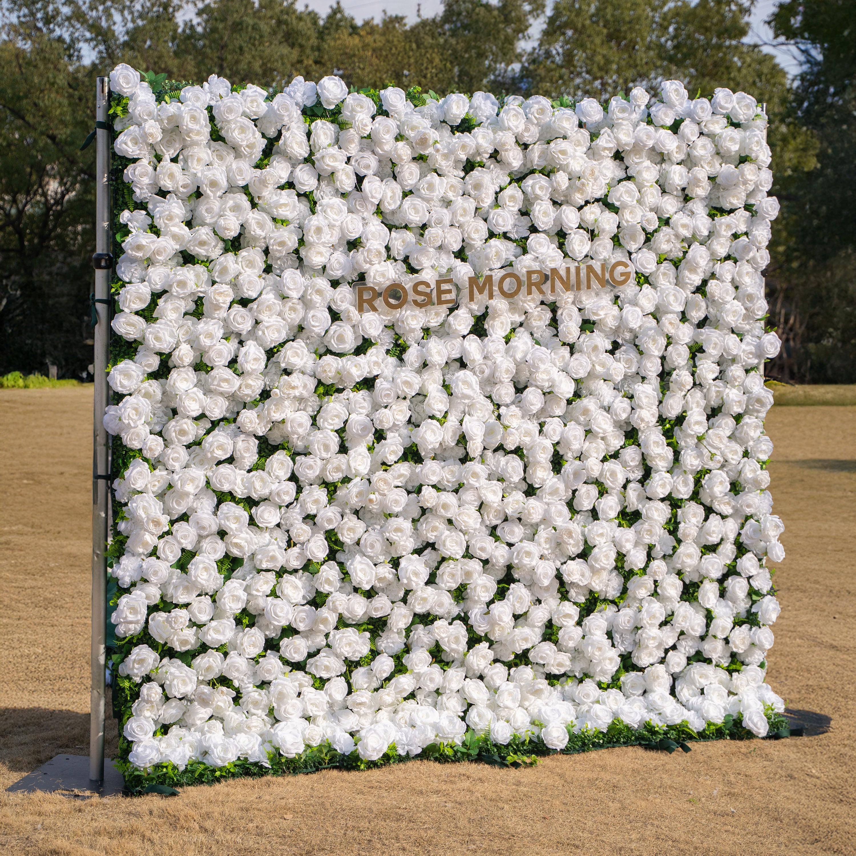 Zephira: 3D Elegant White Silk Rose Flower Wall Roll-Up Fabric Backdrop for Luxury Weddings & Events