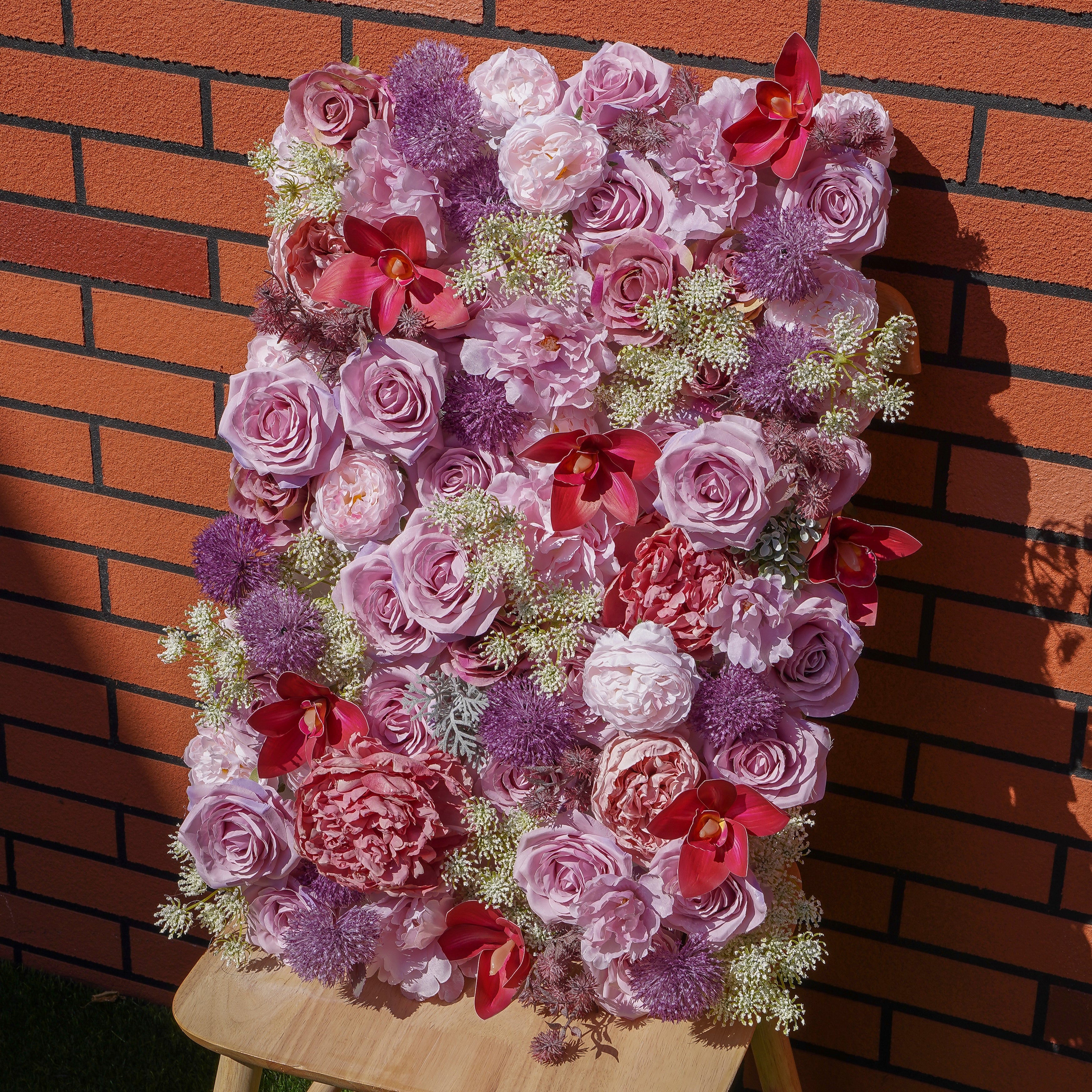 Rose Morning???The flower walls are made of artificial flowers in various colors, layered at different levels to create a lush, elegant and natural look. The exclusive zipper design and roll-up design make it easy to install and remove.??¨¤
