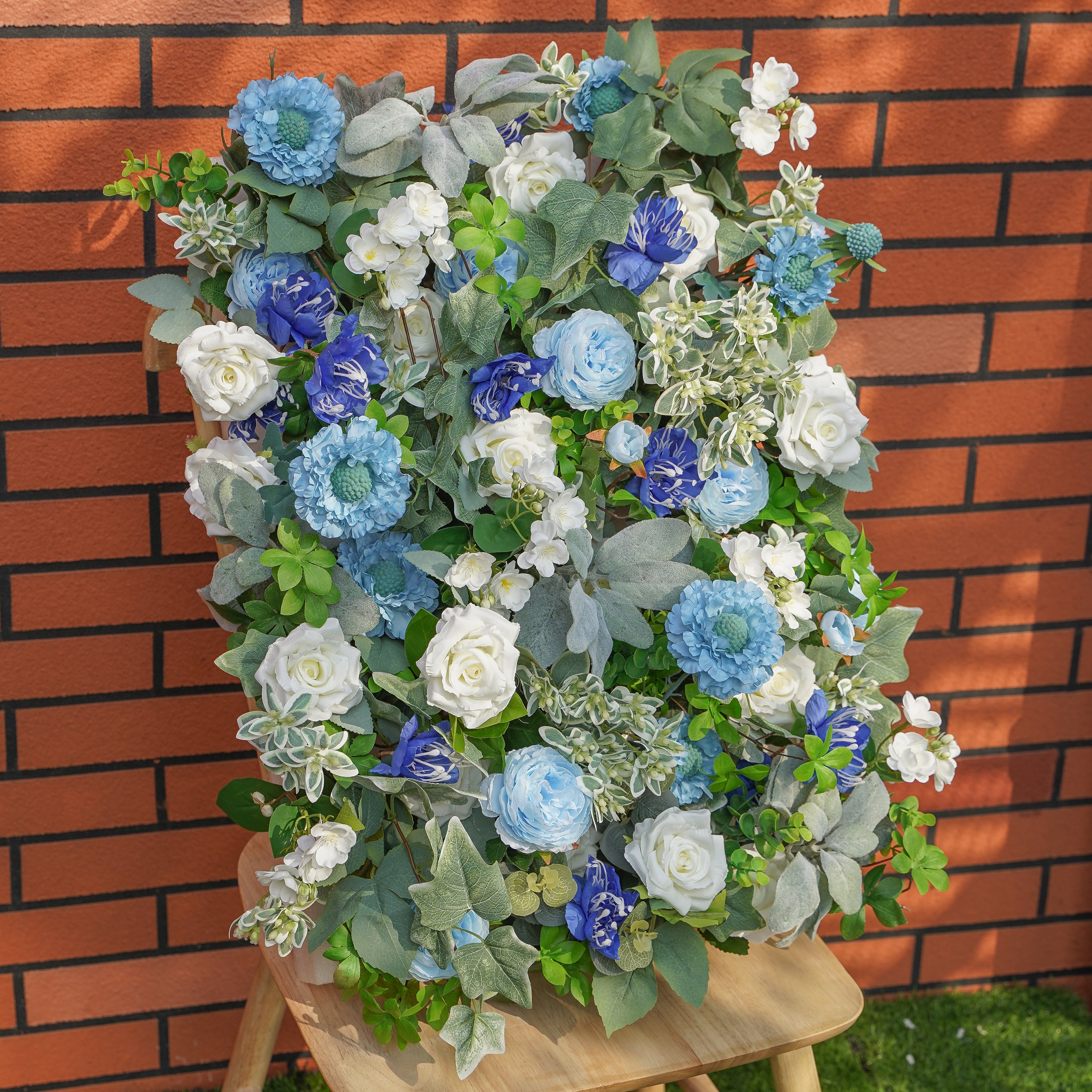 Rose Morning???The flower walls are made of artificial flowers in various colors, layered at different levels to create a lush, elegant and natural look. The exclusive zipper design and roll-up design make it easy to install and remove.??¨¤