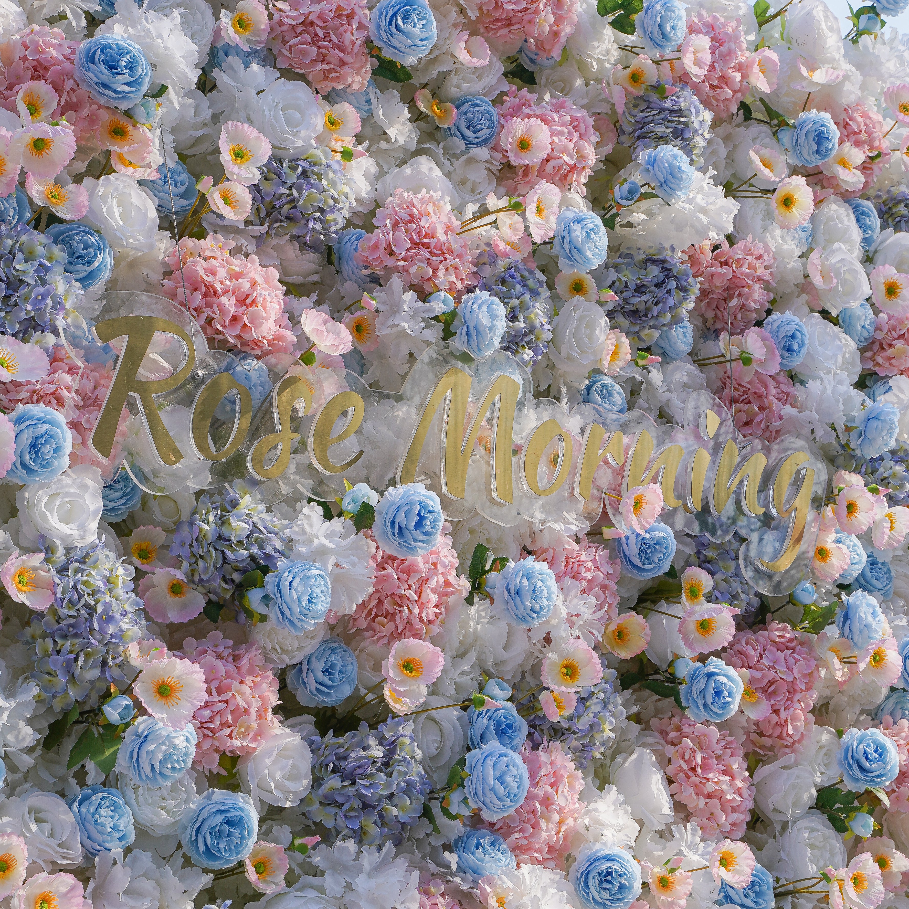 Rose Morning“The flower walls are made of artificial flowers in various colors, layered at different levels to create a lush, elegant and natural look. The exclusive zipper design and roll-up design make it easy to install and remove.”