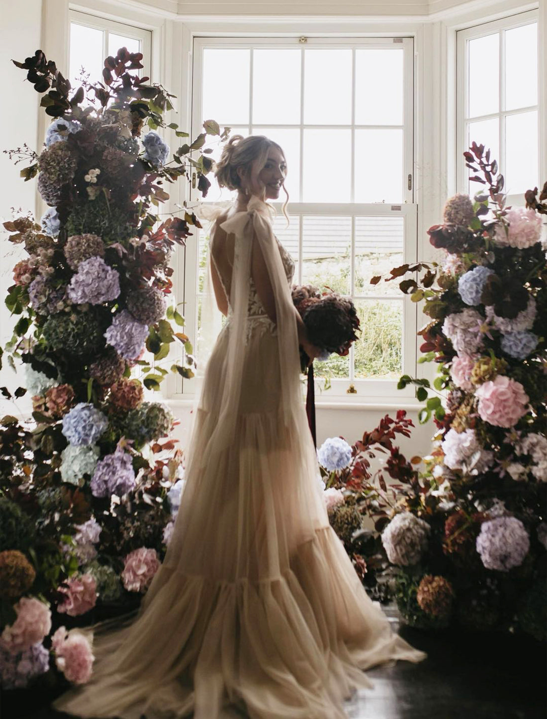 Custom Floral Arch – Style 016:2025 New Wedding Party Background Floral Arch Decoration