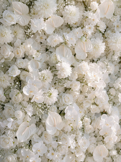 Opal：2026 Luxury 5D All-White Floral Wall with Greenery Roll-Up Backdrop for Rustic Garden Weddings