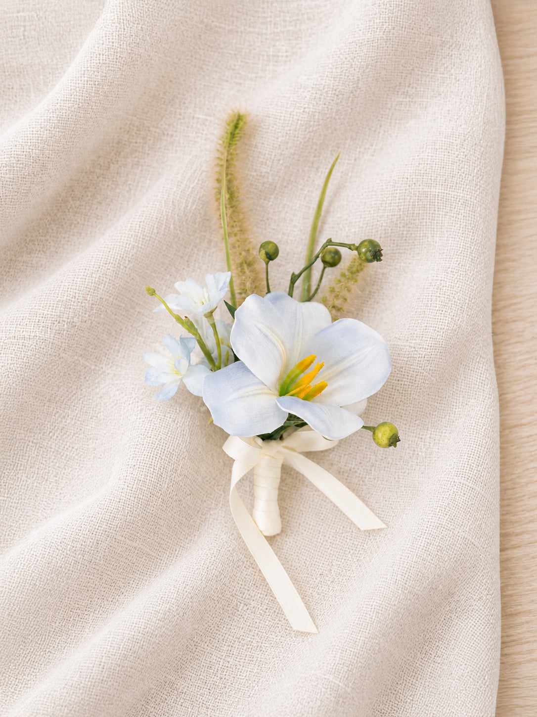 Elegant Tulips Bristlegrass Groom&