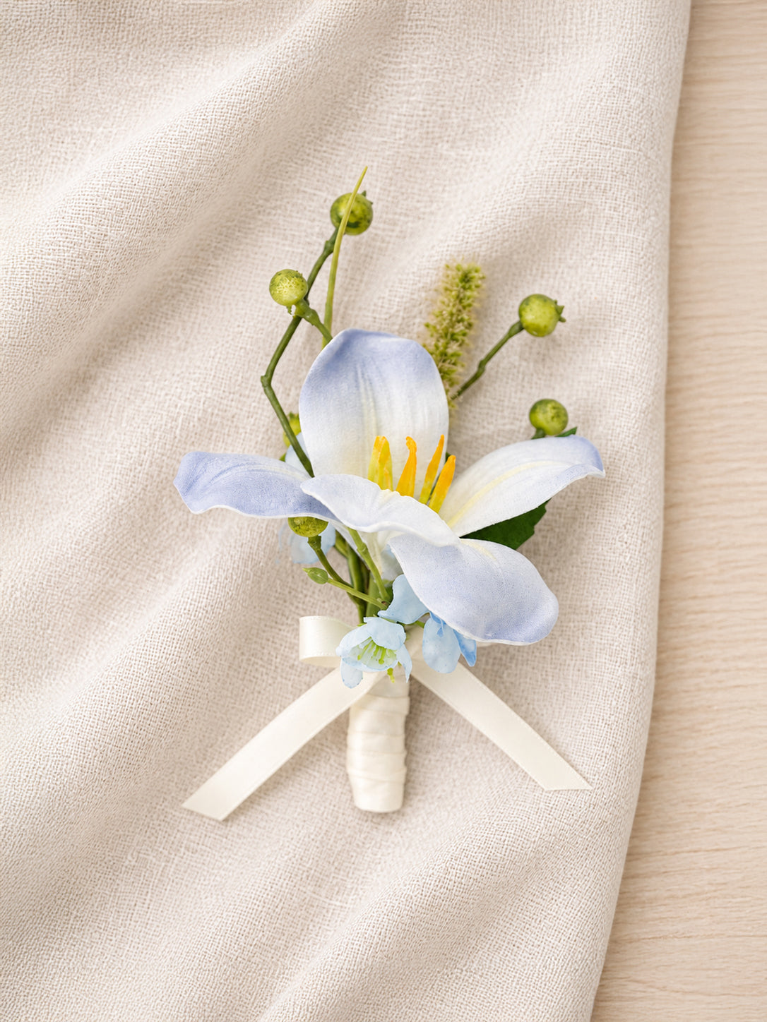 2.8" Elegant Tulips Bristlegrass Larkspur Groomsmen&