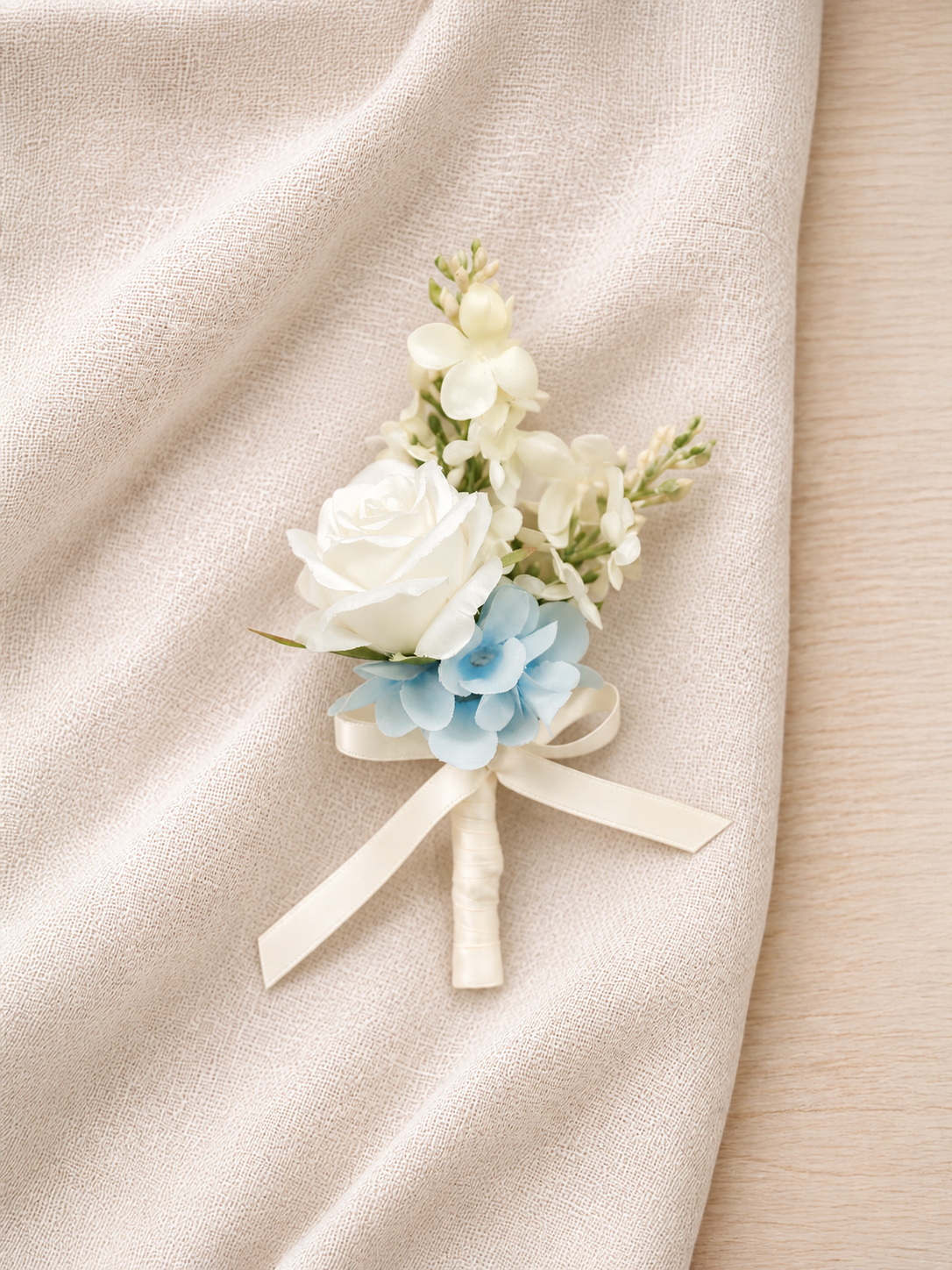 2.8" Elegant Spray Roses &amp; Salvia Groomsmen&