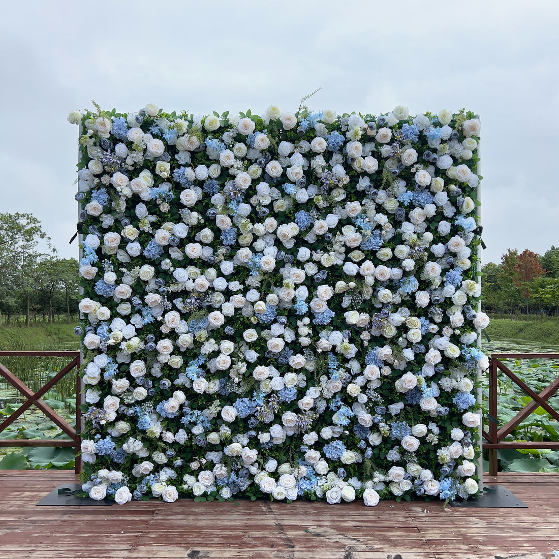 UL036 ：Unique Limited Fabric Artificial rolling up curtain flower wall （The one and only piece in the world）