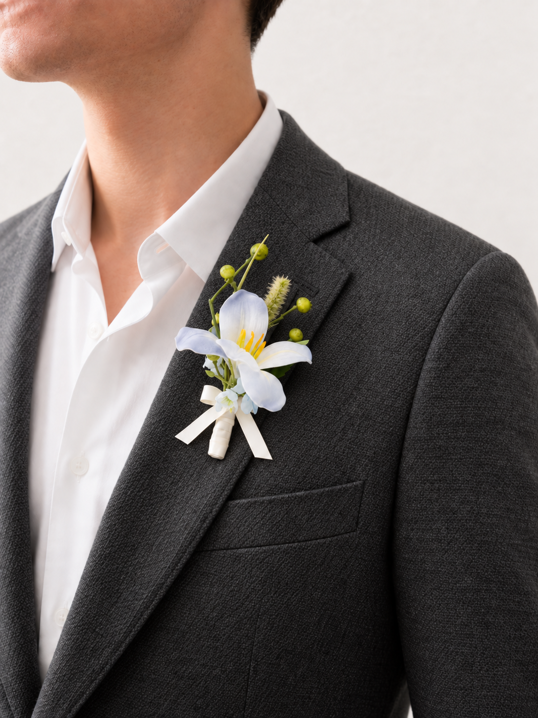 2.8" Elegant Tulips Bristlegrass Larkspur Groomsmen&