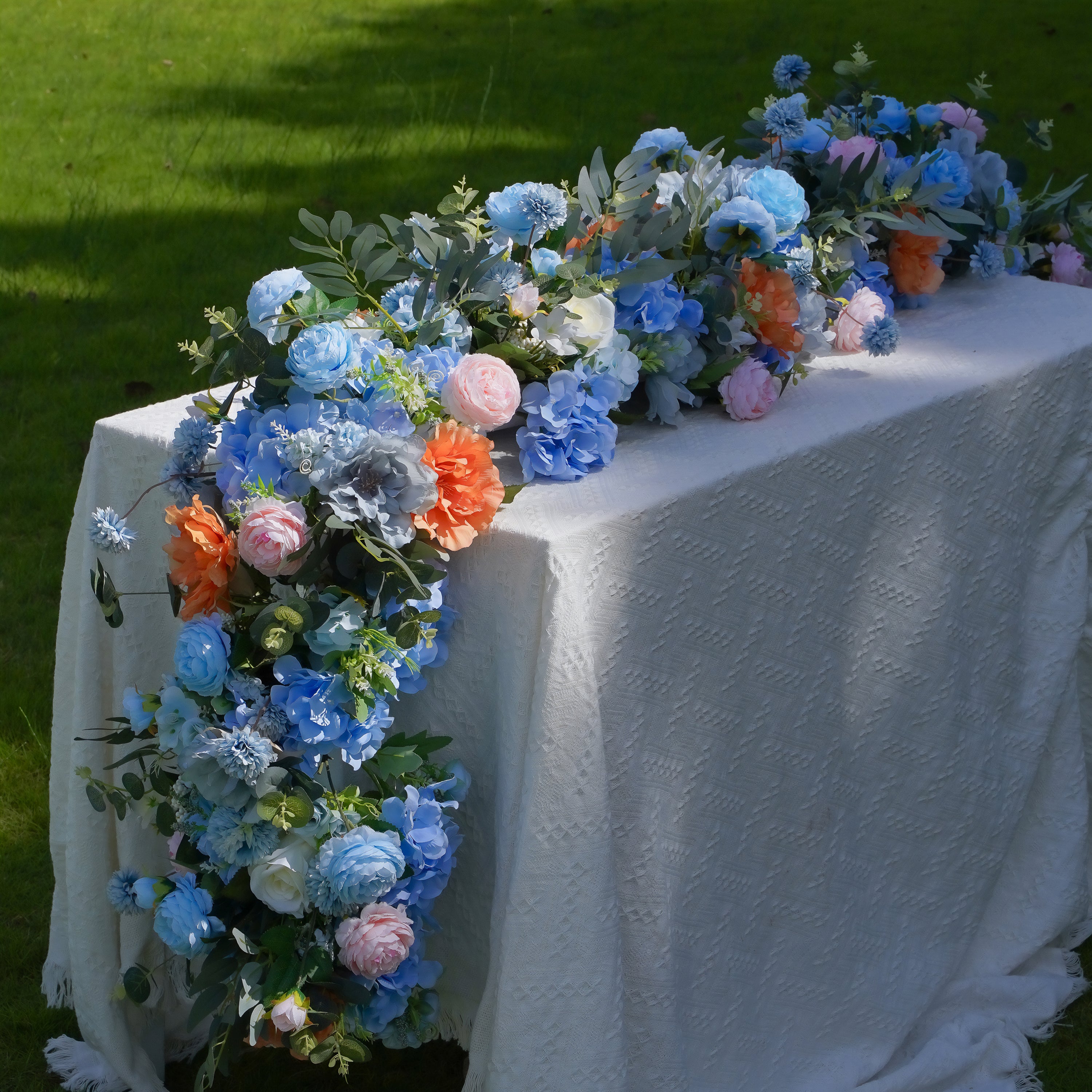 Amo：2023 New Long strip flower row trailing long table table arrangement table flower R930 Rose Morning