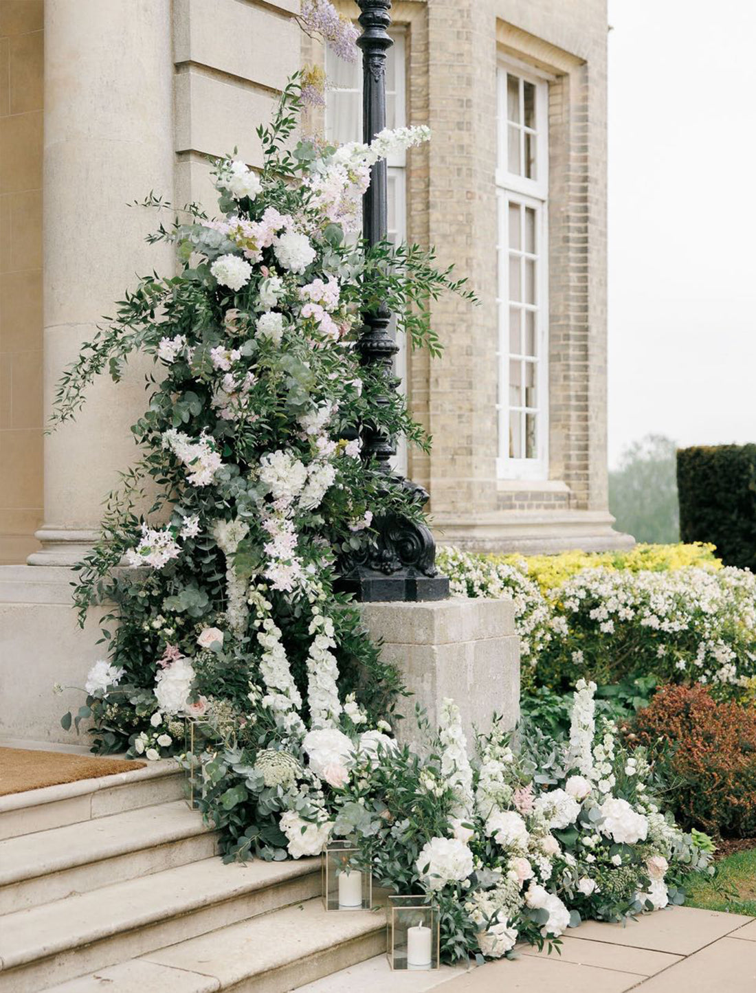 Custom Floral Arch – Style 009:2025 New Wedding Party Background Floral Arch Decoration + 2 Silk flower ground runners