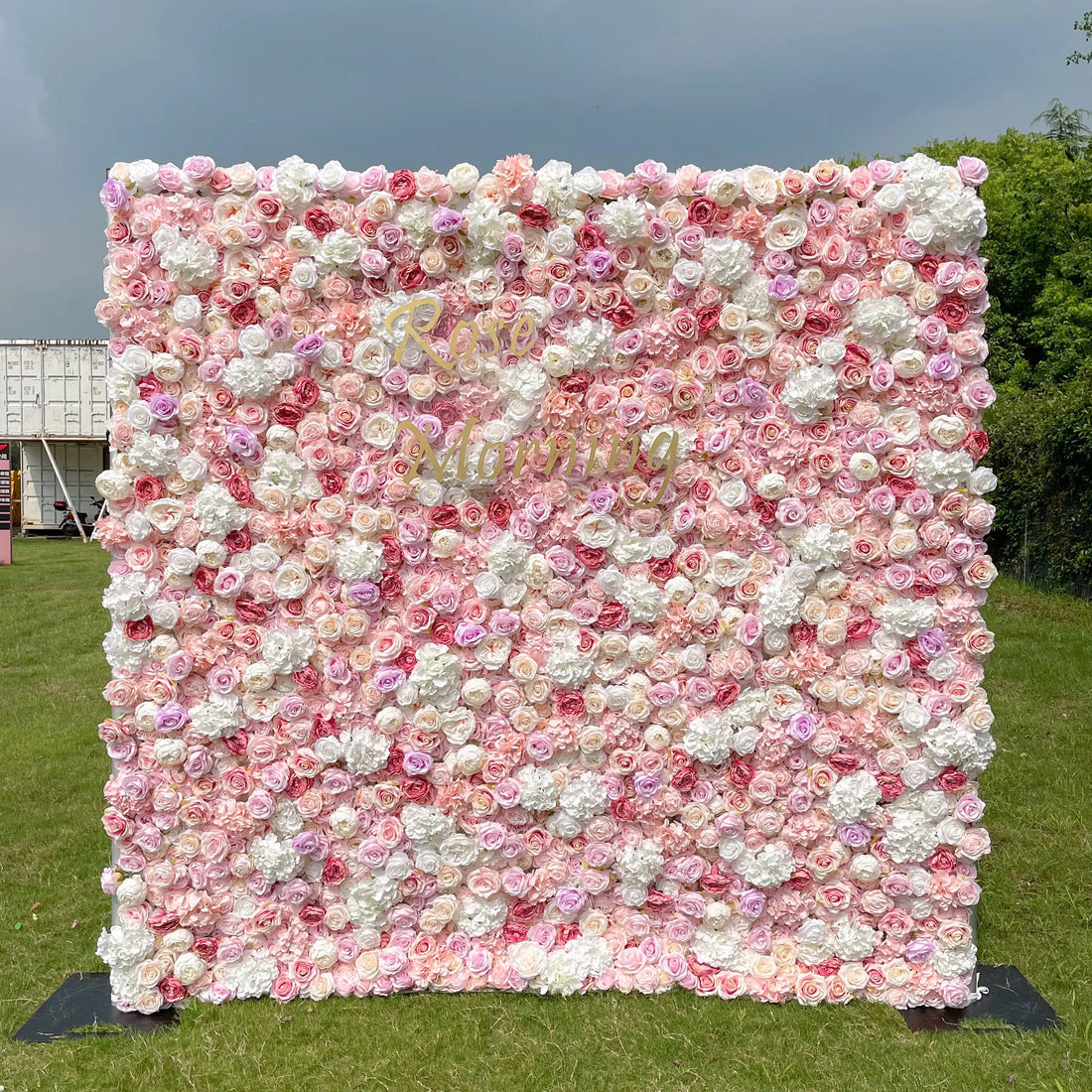 Allan:5D Fabric Artificial rolling up curtain flower wall