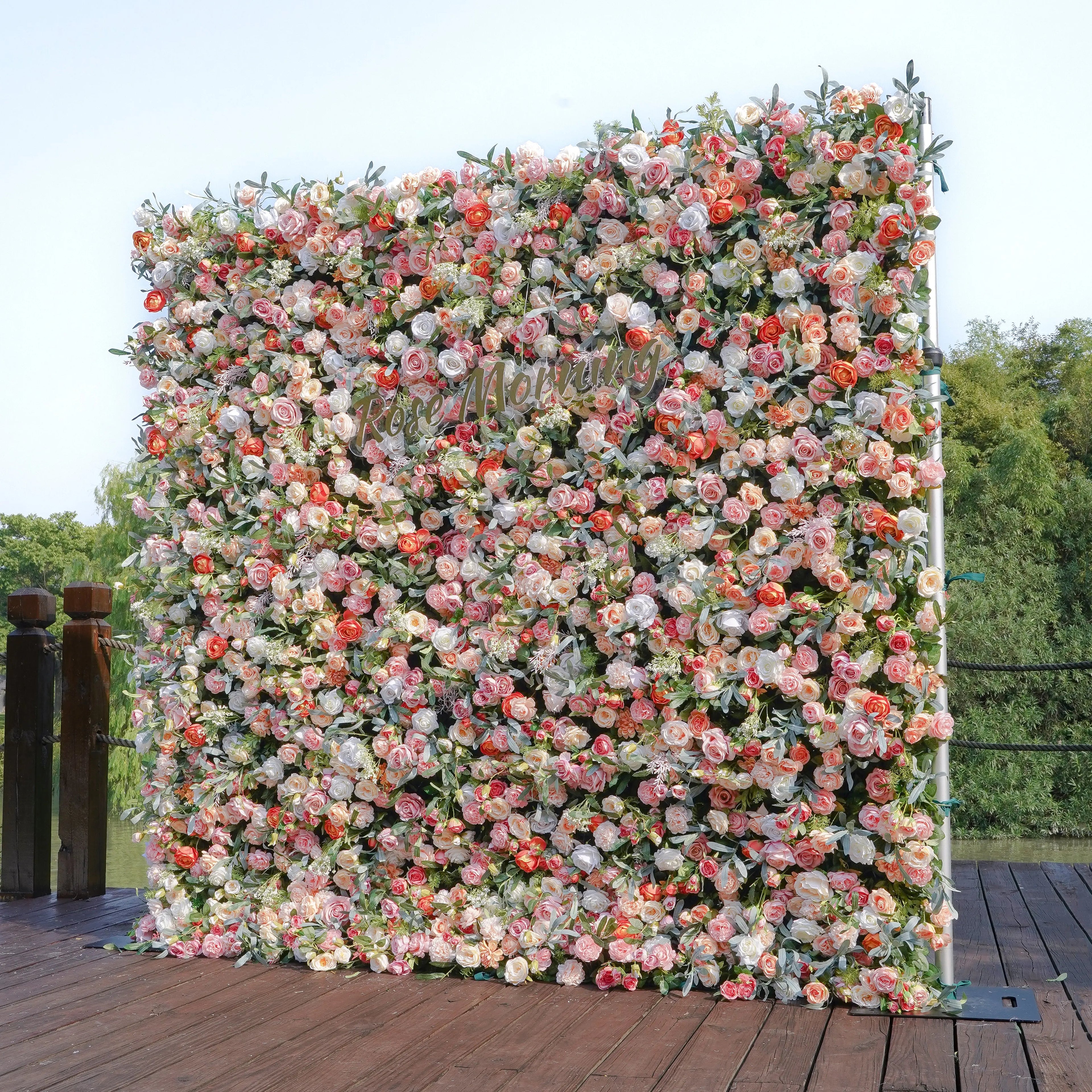 Amanda：5D Fabric Artificial rolling up curtain flower wall