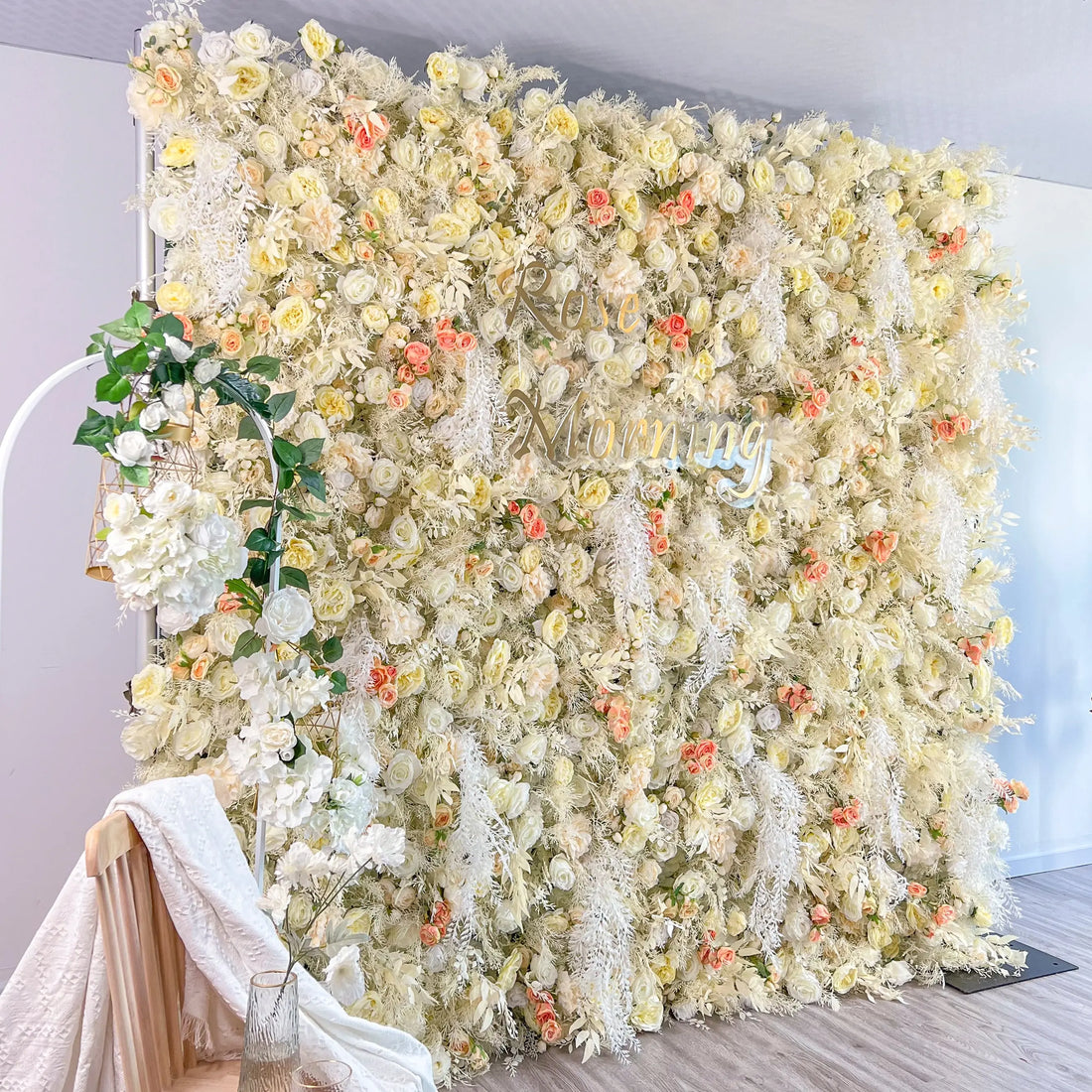 Annie：5D Garden Series Artificial rolling up curtain flower wall