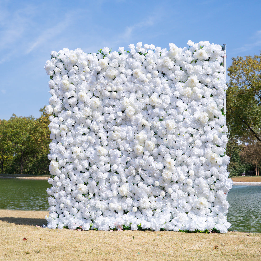 Arabesque：3D Fabric Artificial rolling up curtain flower wall