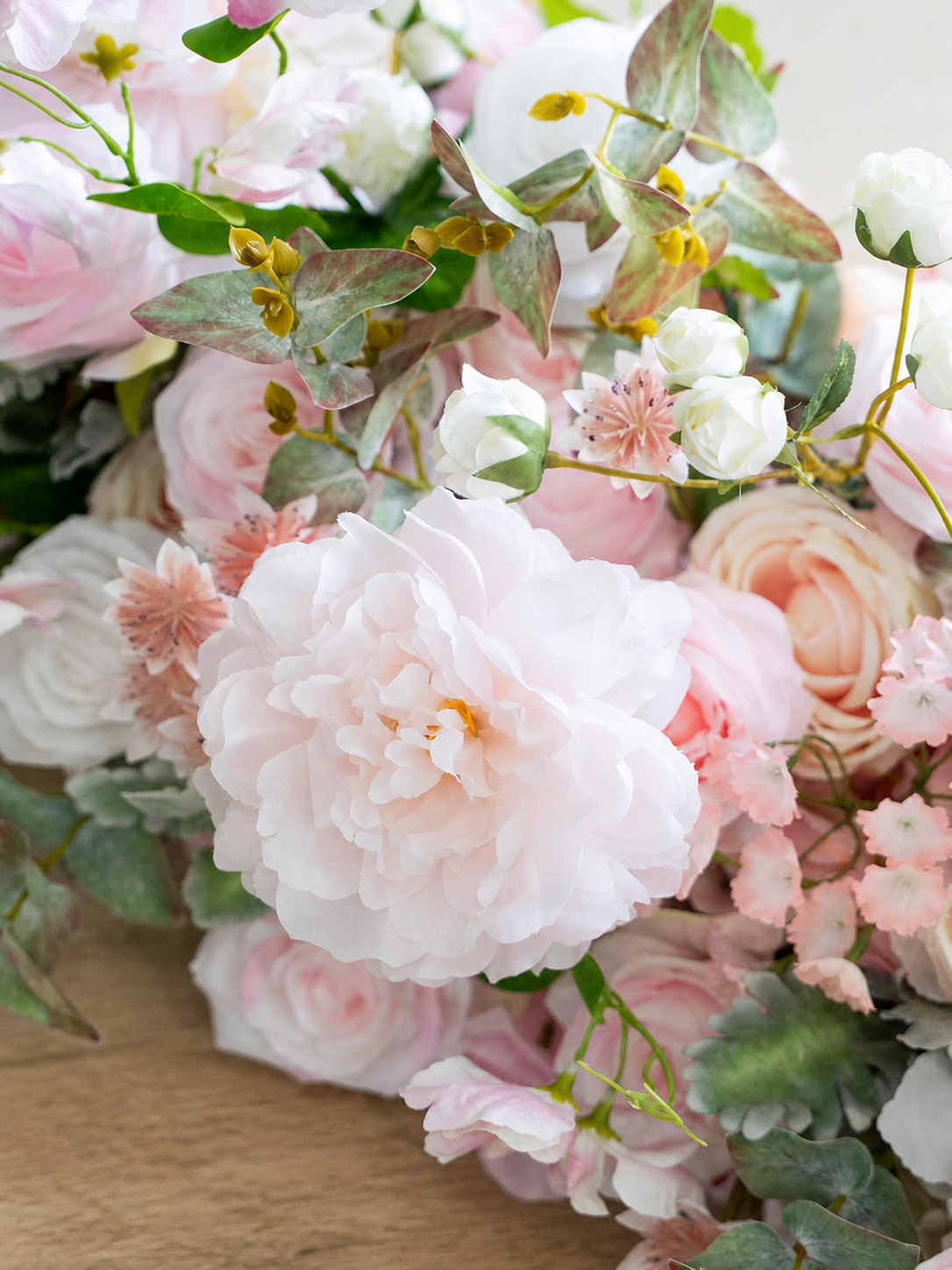 Avelisse-Long Table Centerpiece 8′10″long In Blush Color for wedding&amp;events