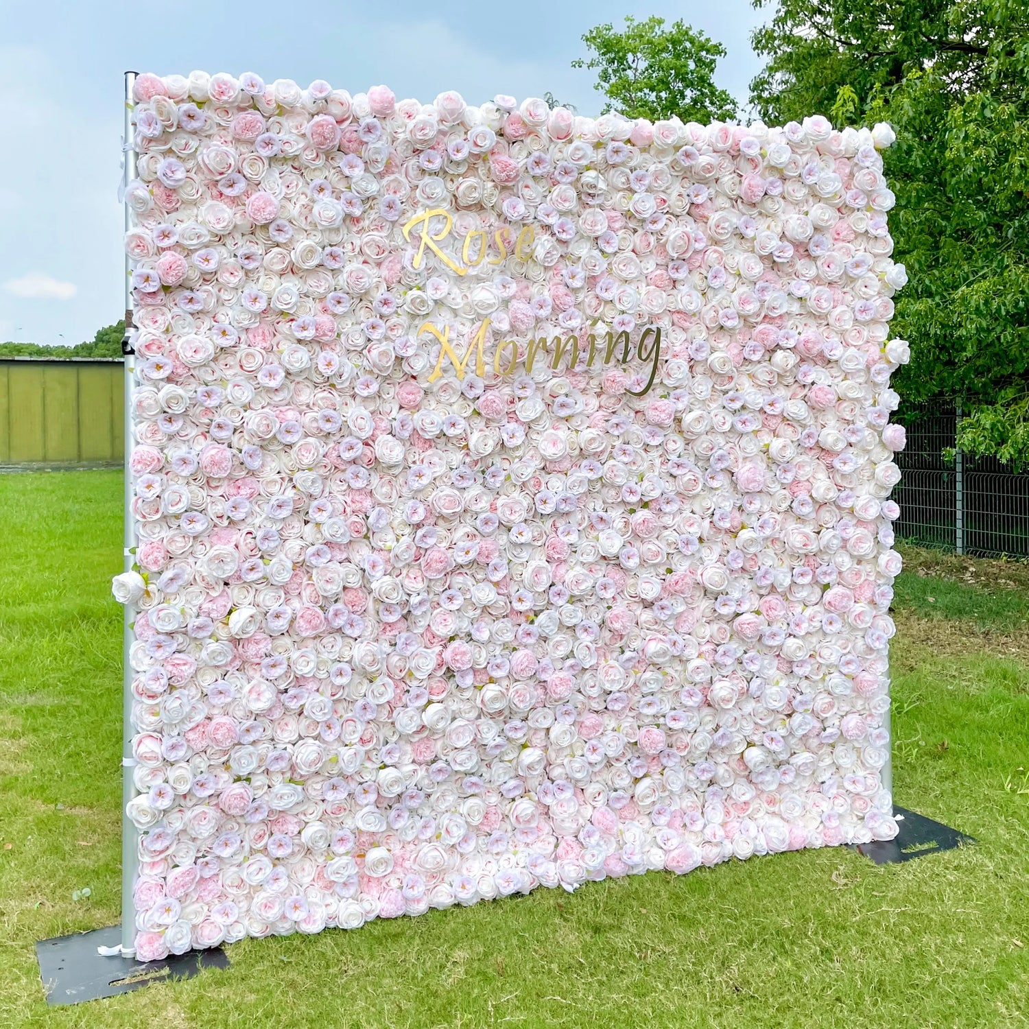 Baby：4D Fabric Artificial rolling up curtain flower wall