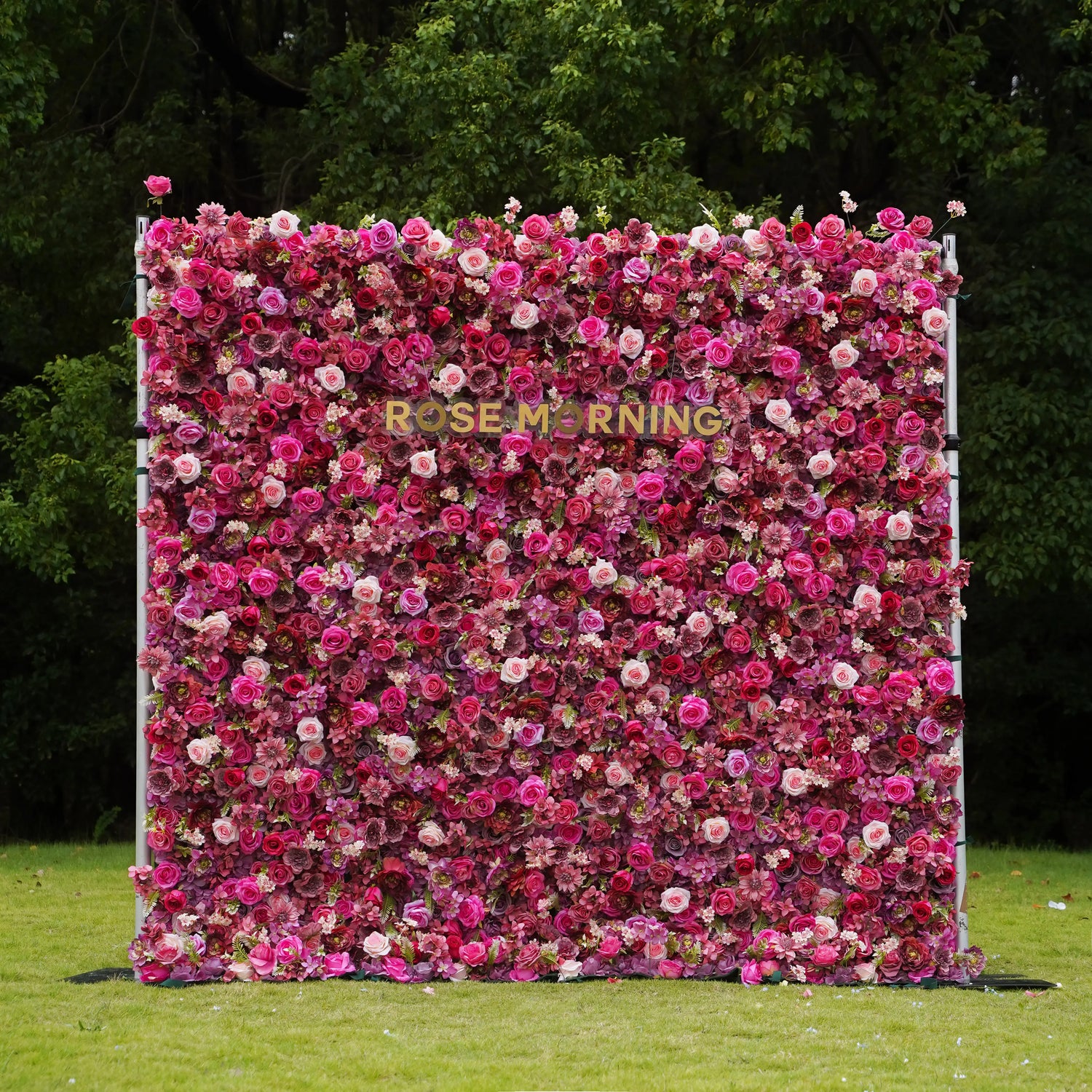 Blossom：7D Fabric Artificial rolling up curtain flower wall