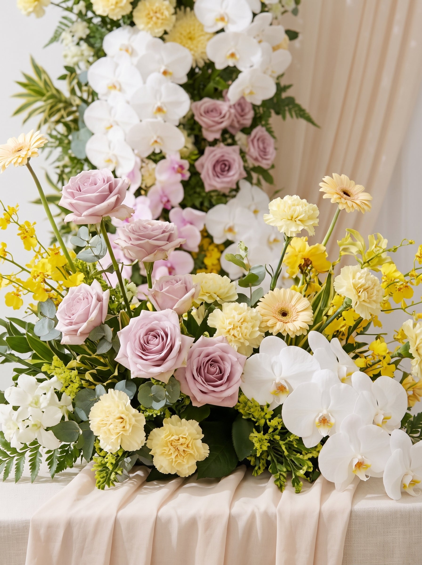 Caliva: Wedding Full Floral Decor Set Arch Aisle Table Flower Arrangement for Romantic Weddings &amp; Proposals — floral detail
