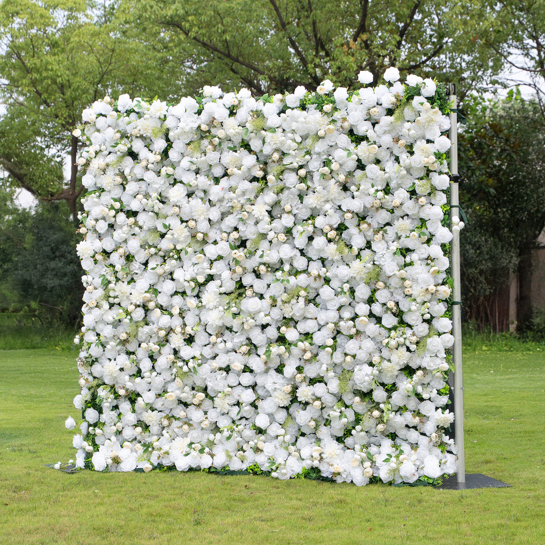 Celestia：3D Fabric Artificial rolling up curtain flower wall