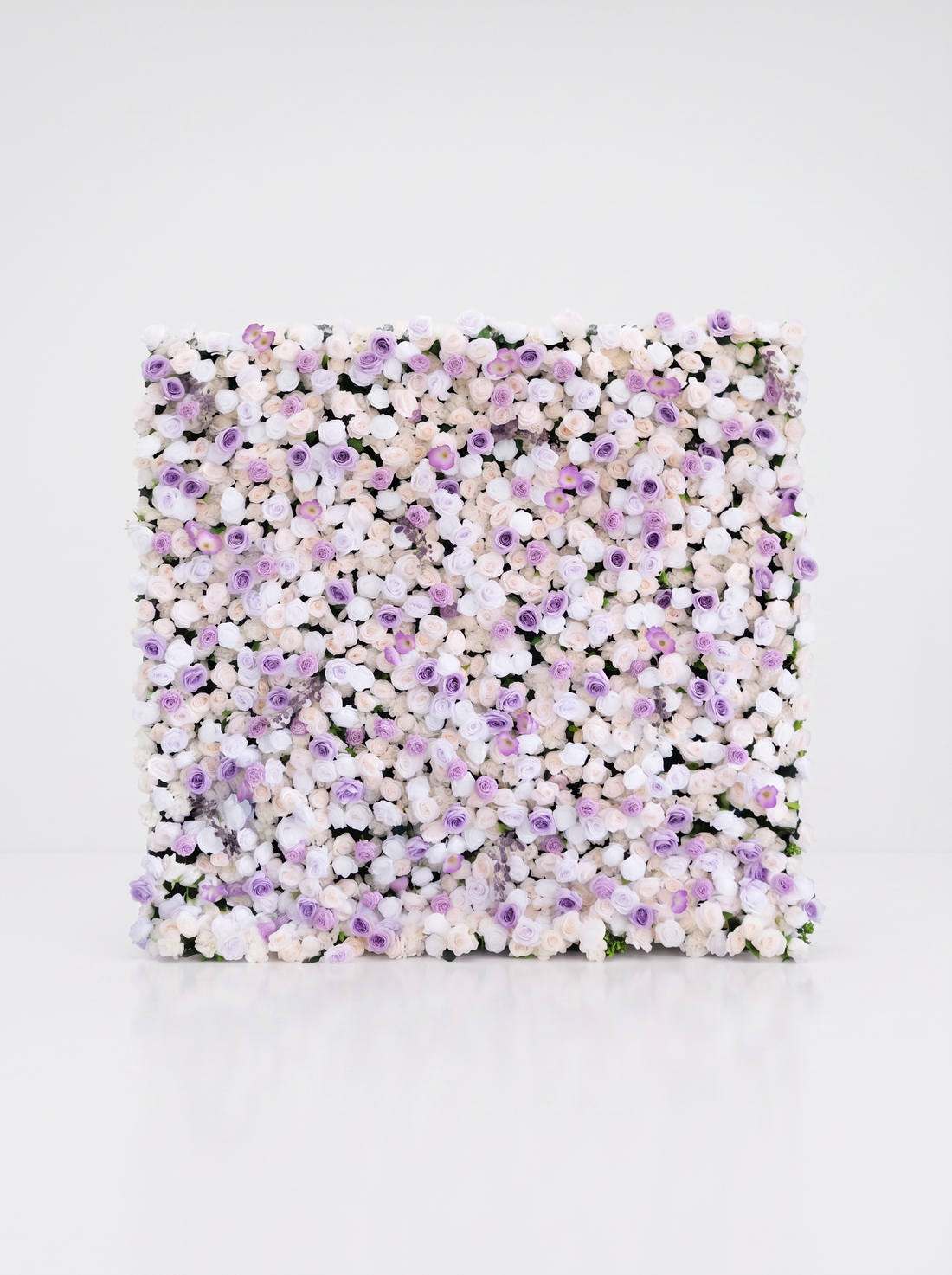 Cirelsira 5D Fabric Artificial rolling up curtain flower wall — white background view