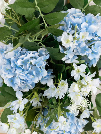 15-Inch Hydrangea Larkspur Daisy Welcome Sign Flower for Welcome Table and Reception in Powder Blue Meadow | Cora