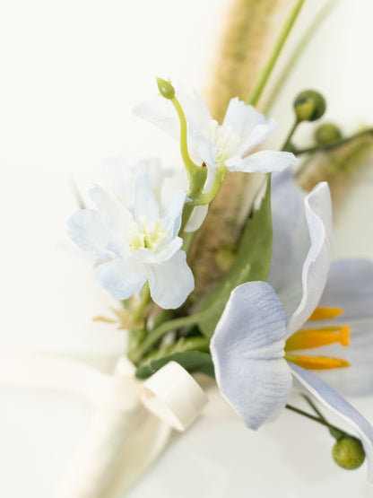 Elegant Tulips Bristlegrass Groom&