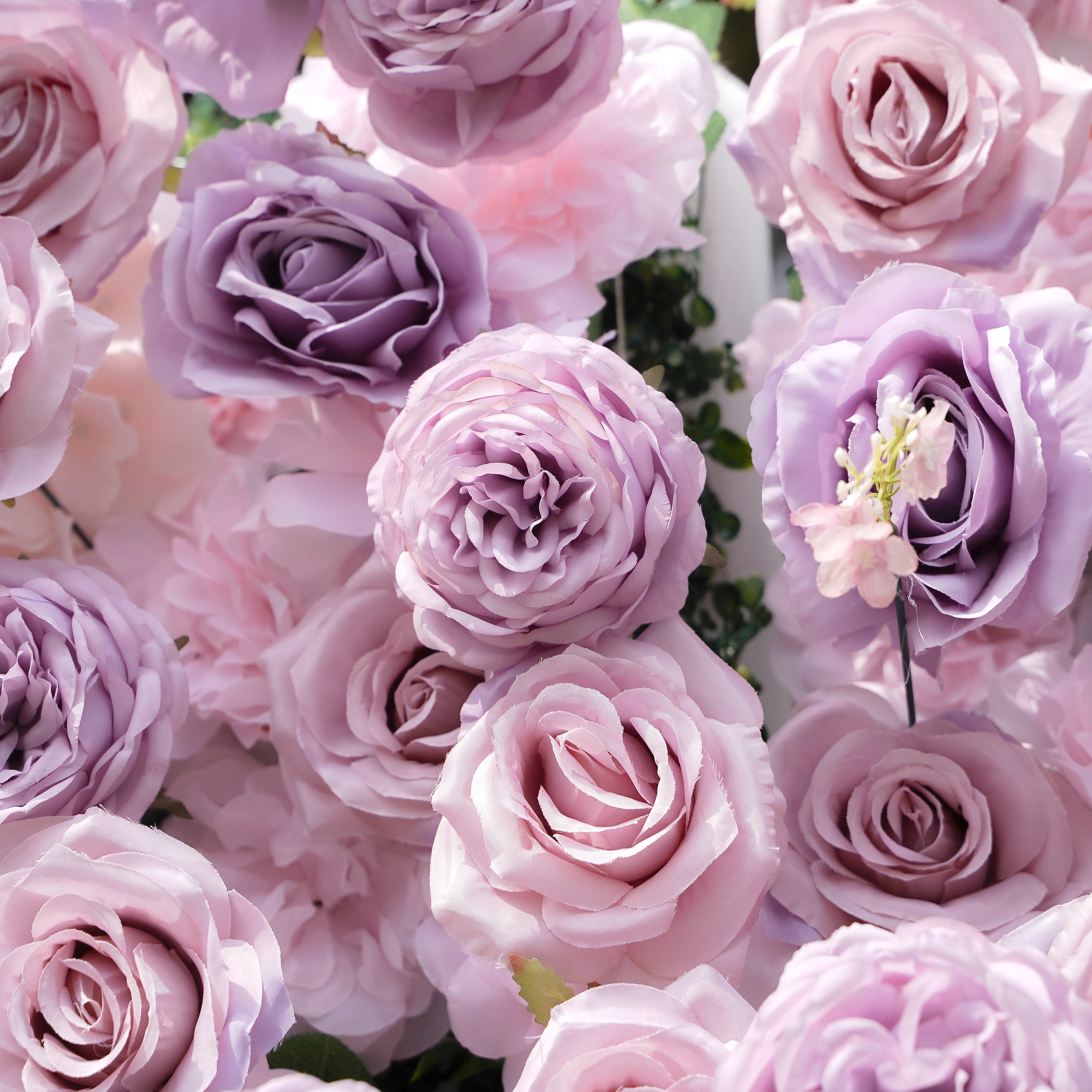 Alina：5D Fabric Artificial rolling up curtain flower wall