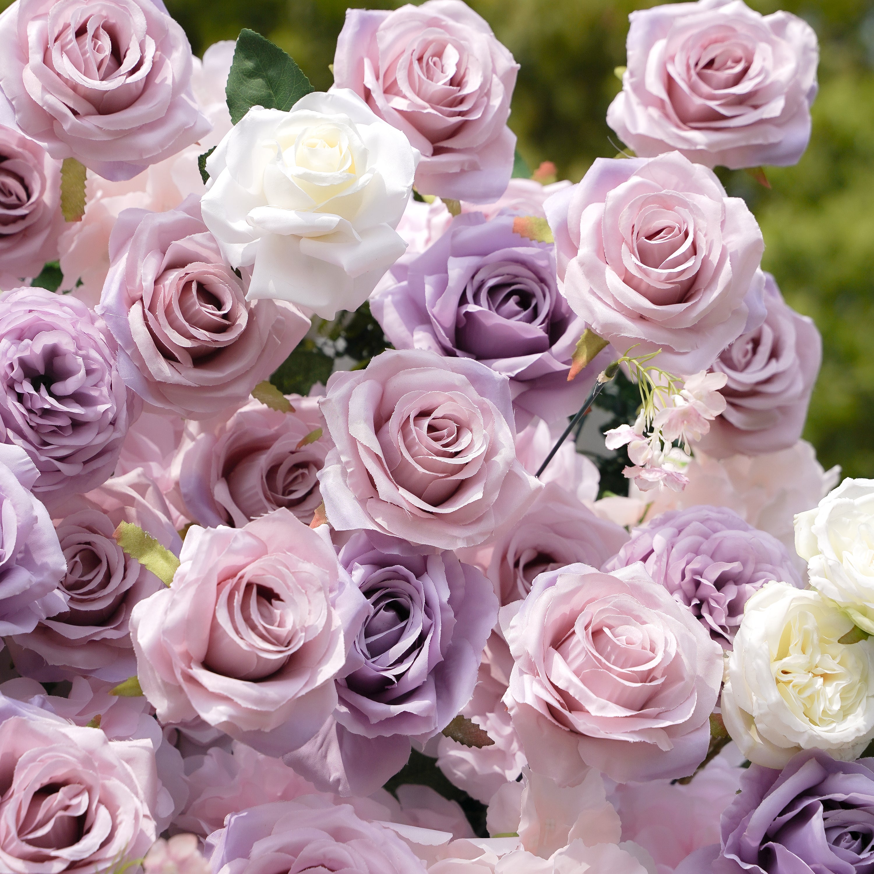 Alina：5D Fabric Artificial rolling up curtain flower wall