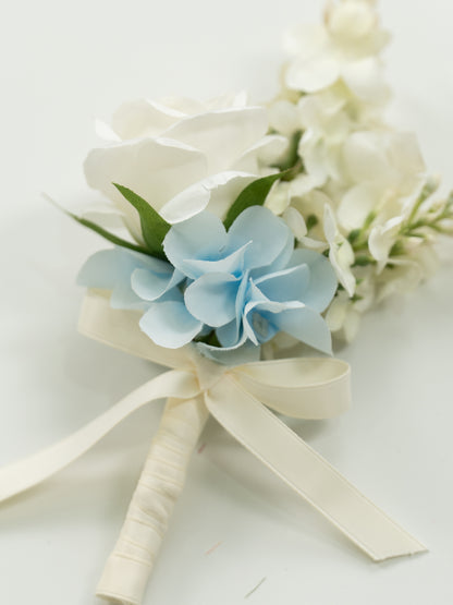 2.8" Elegant Spray Roses &amp; Salvia Groomsmen&