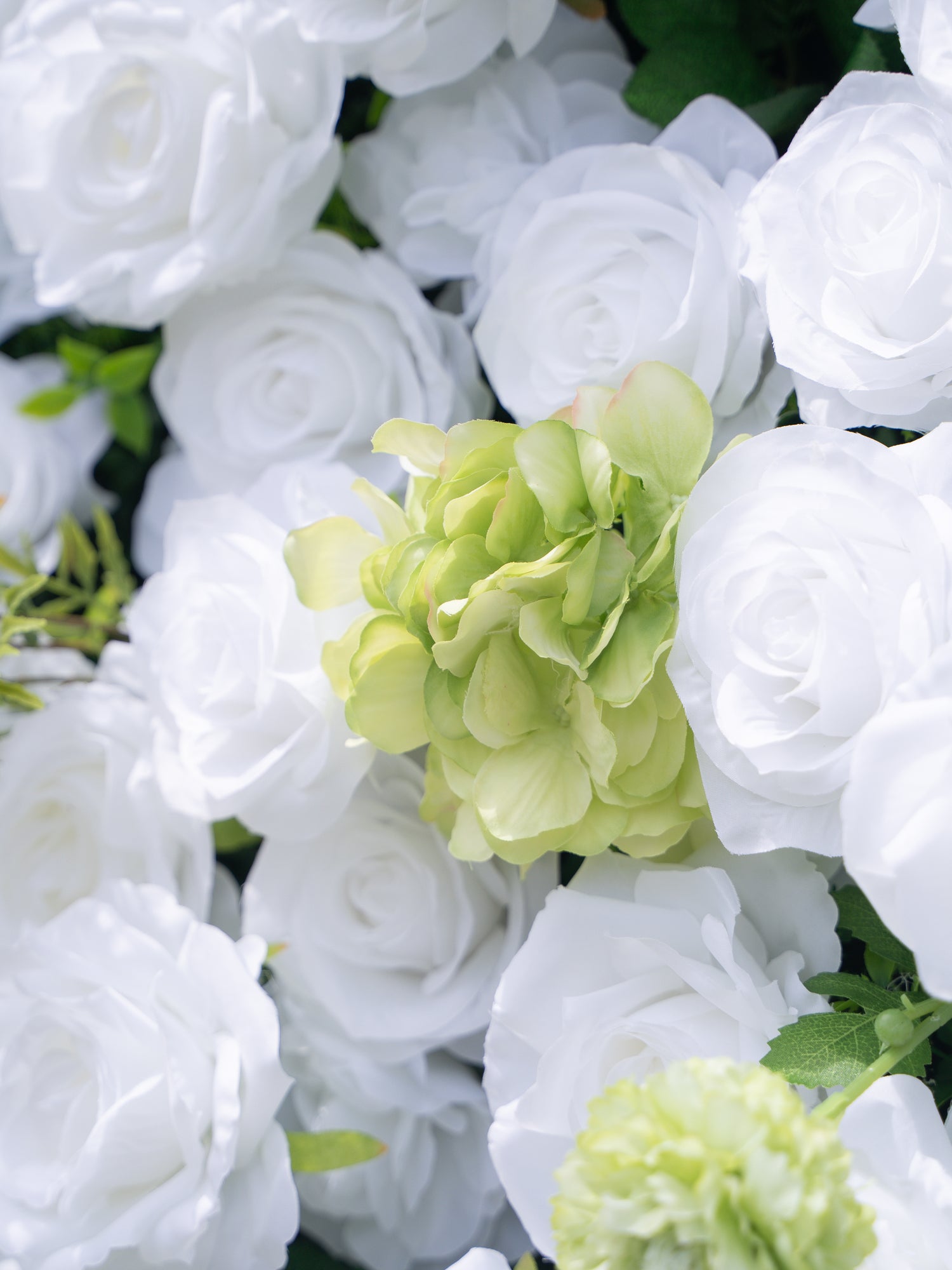 Novellea 4D Fabric Artificial rolling up curtain flower wall