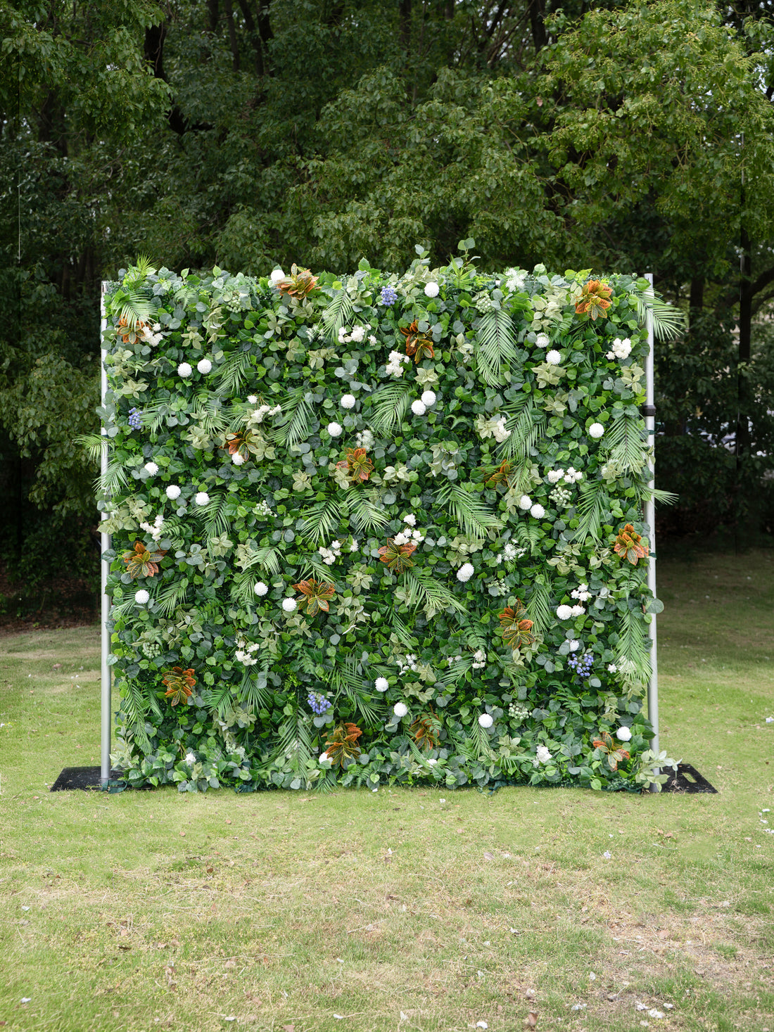 Velloria 4D Fabric Artificial rolling up curtain flower wall