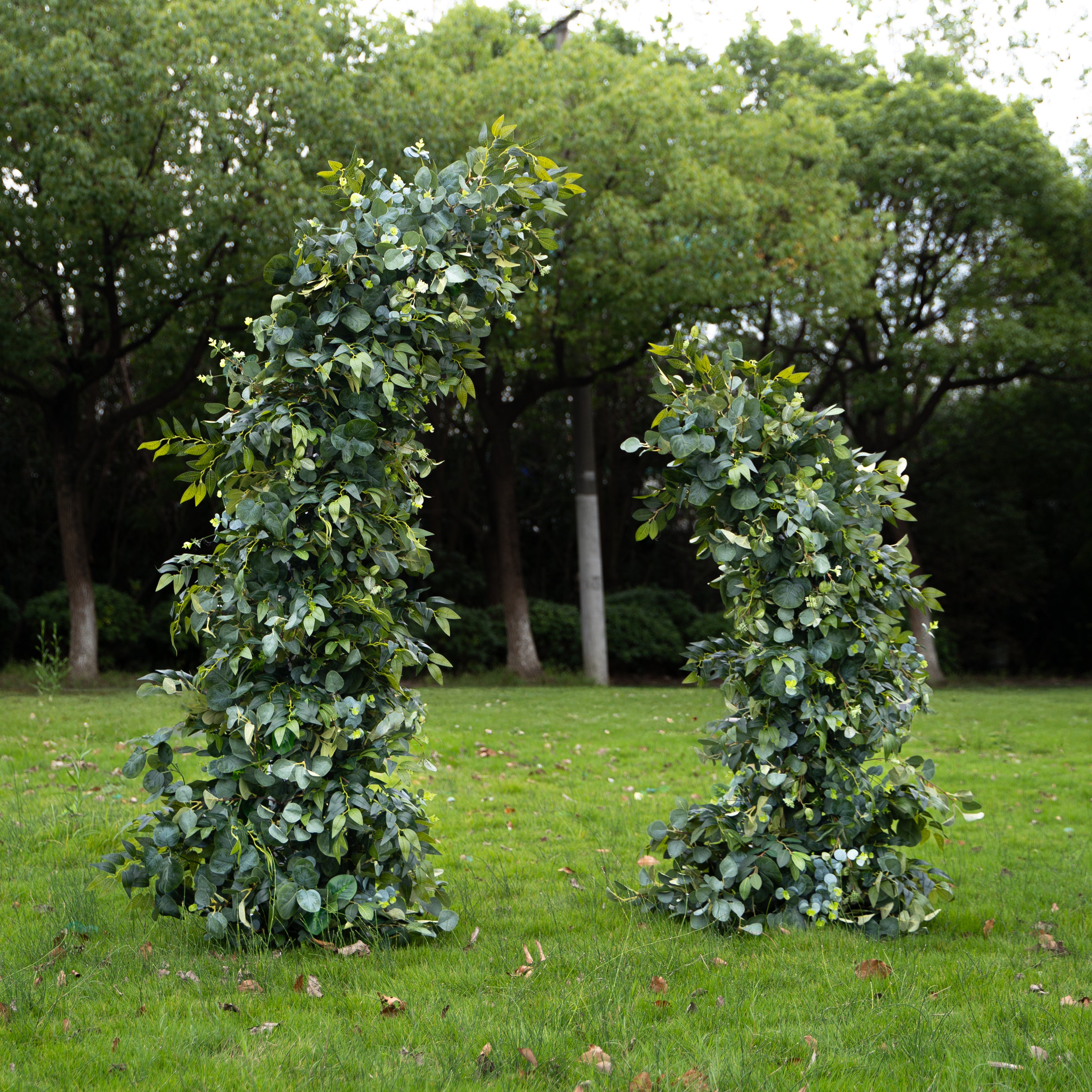 CP LA02: One Backdrop Artificial flower arch+100 Loose Flowers (Champagne)