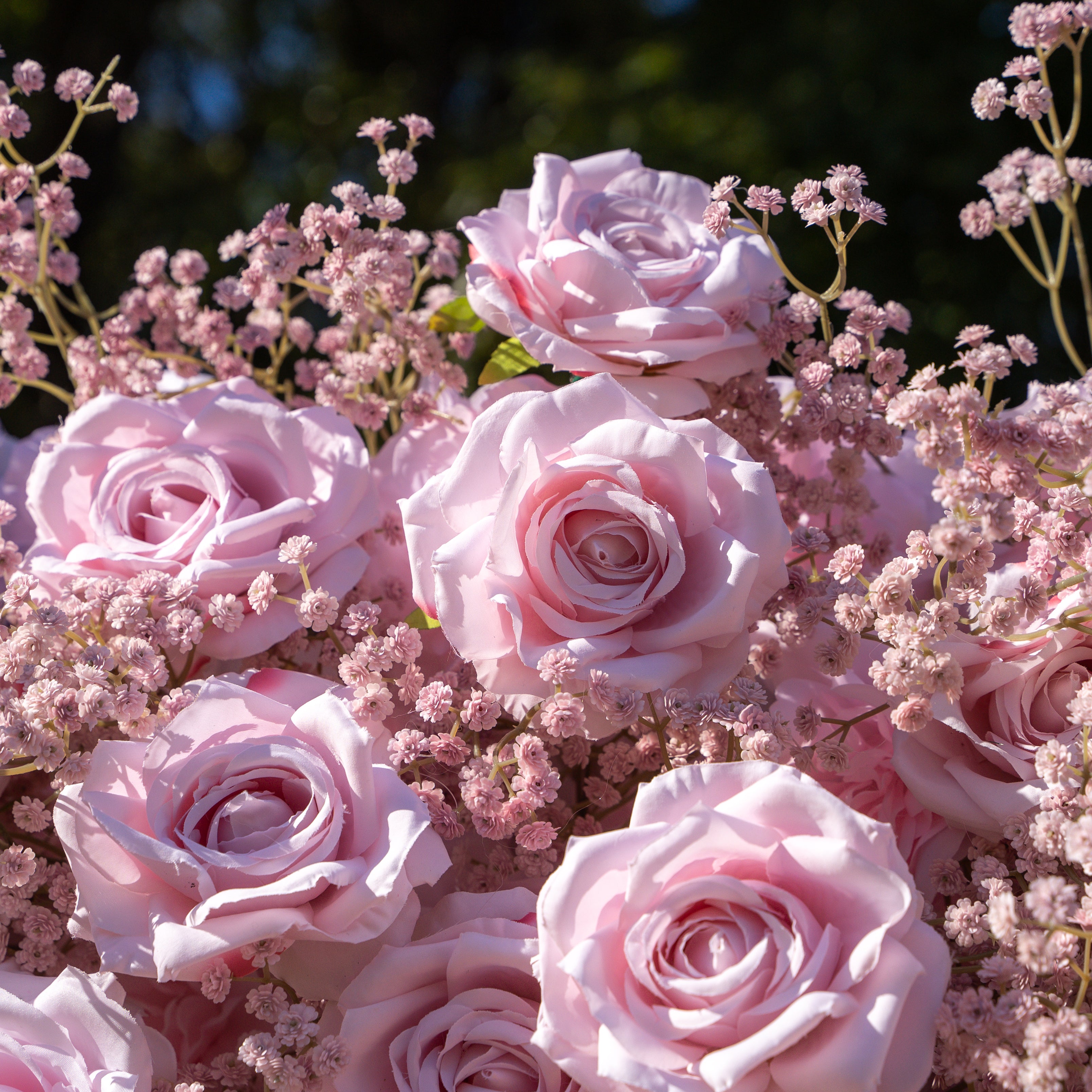 Pink Baby Breath：3D Fabric Artificial rolling up curtain flower wall