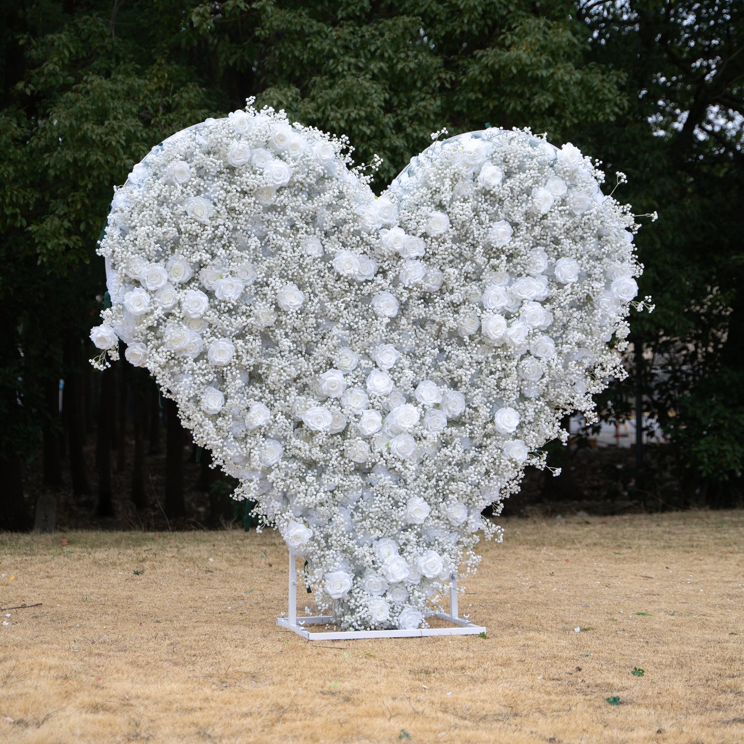 Baby Heart Wall：3D Fabric Artificial rolling up curtain flower wall