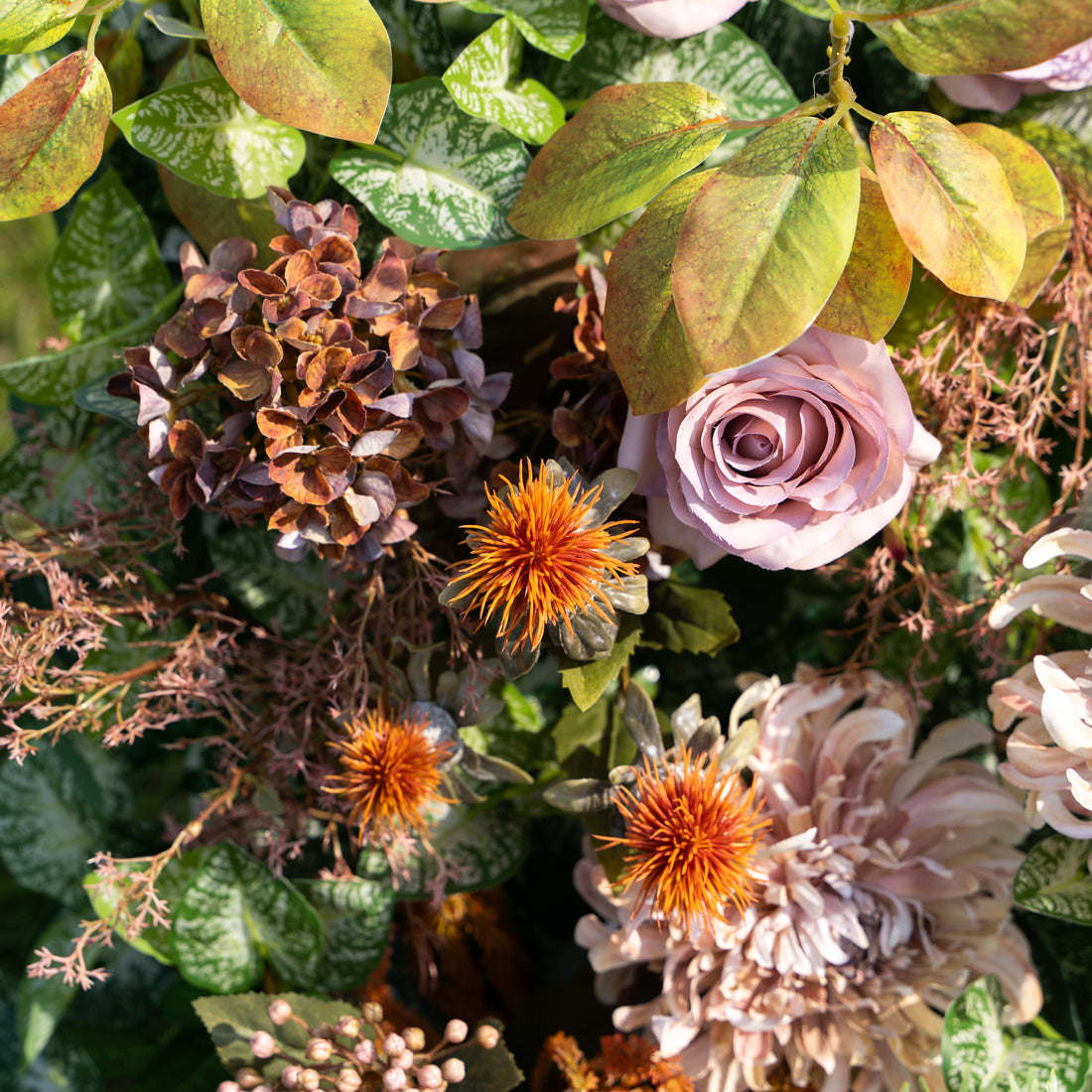 Autunno：5D Fabric Artificial rolling up curtain flower wall