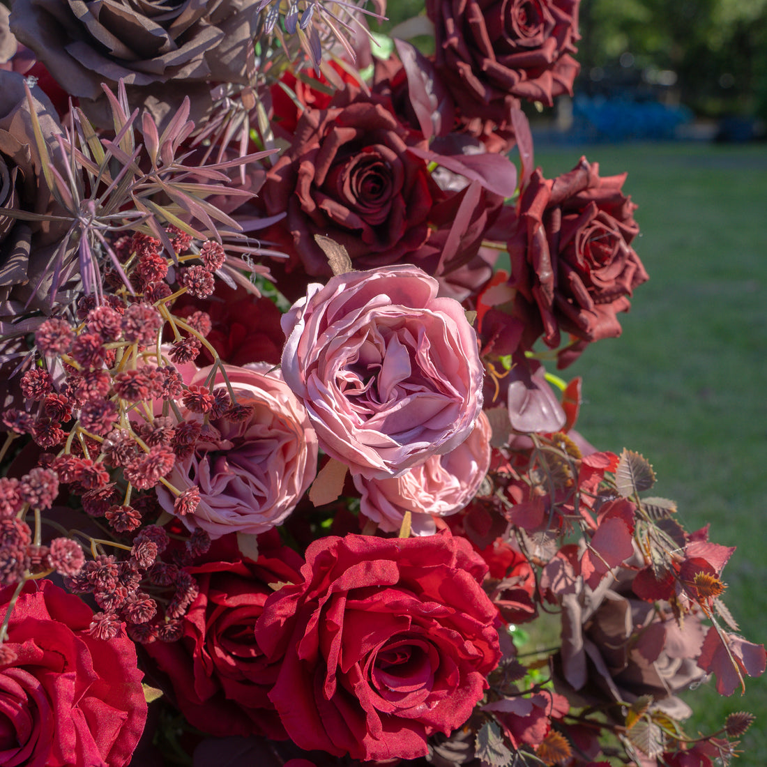 Vino：4D Fabric Artificial zip up curtain flower wall 8ft*8ft