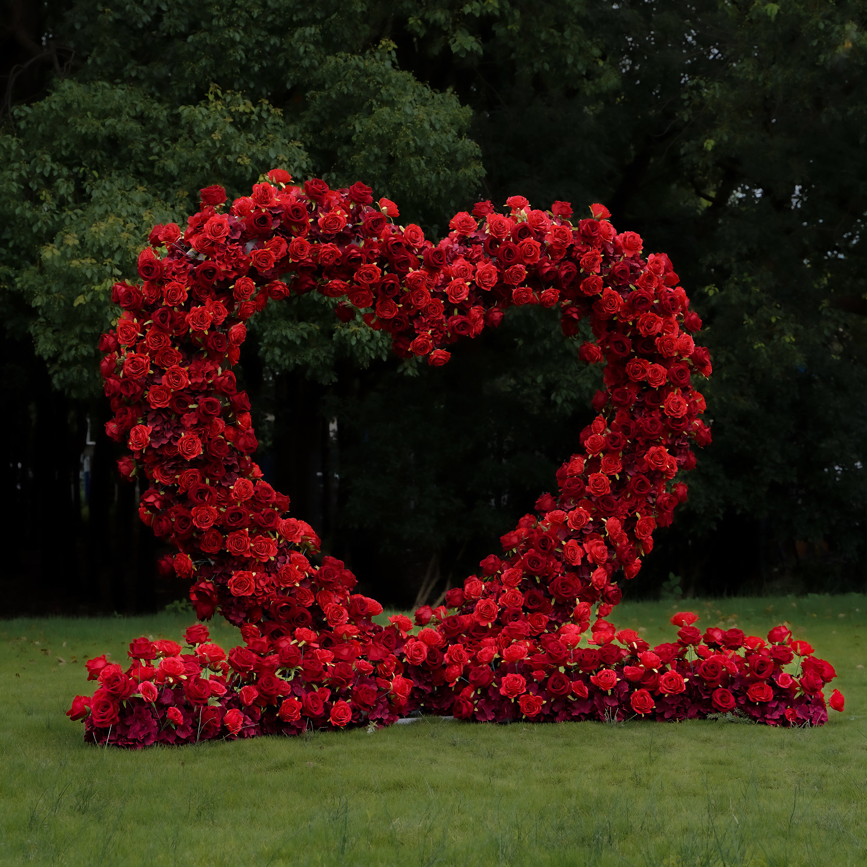 Heart Arch Combo Deal 03: Wedding Party Floral Arch Decoration with Frame Included – Buy a Red Heart 2025 Arch and Get a Red Heart 2023 Arch Free