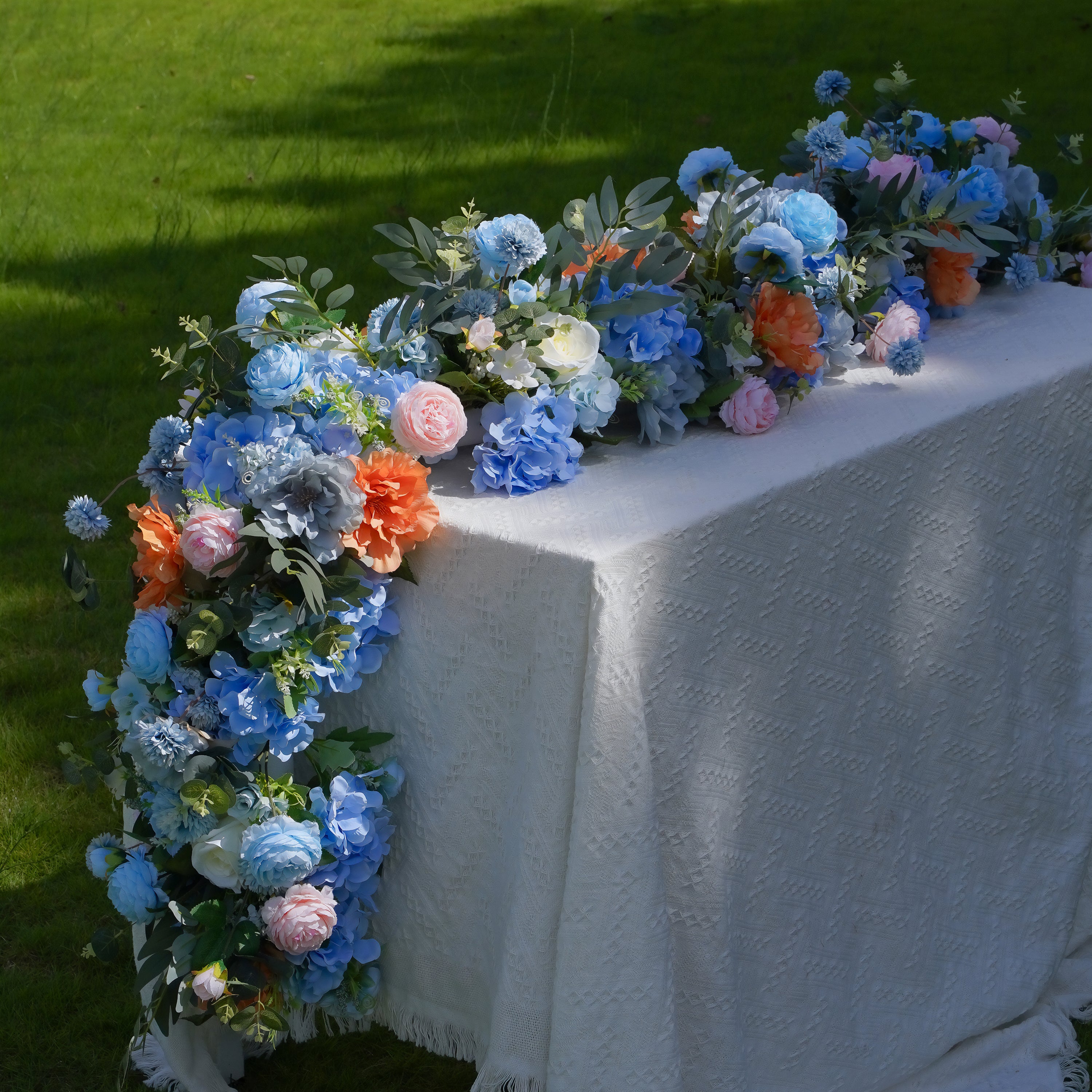 Amo：2023 New Long strip flower row trailing long table table arrangement table flower R930 Rose Morning
