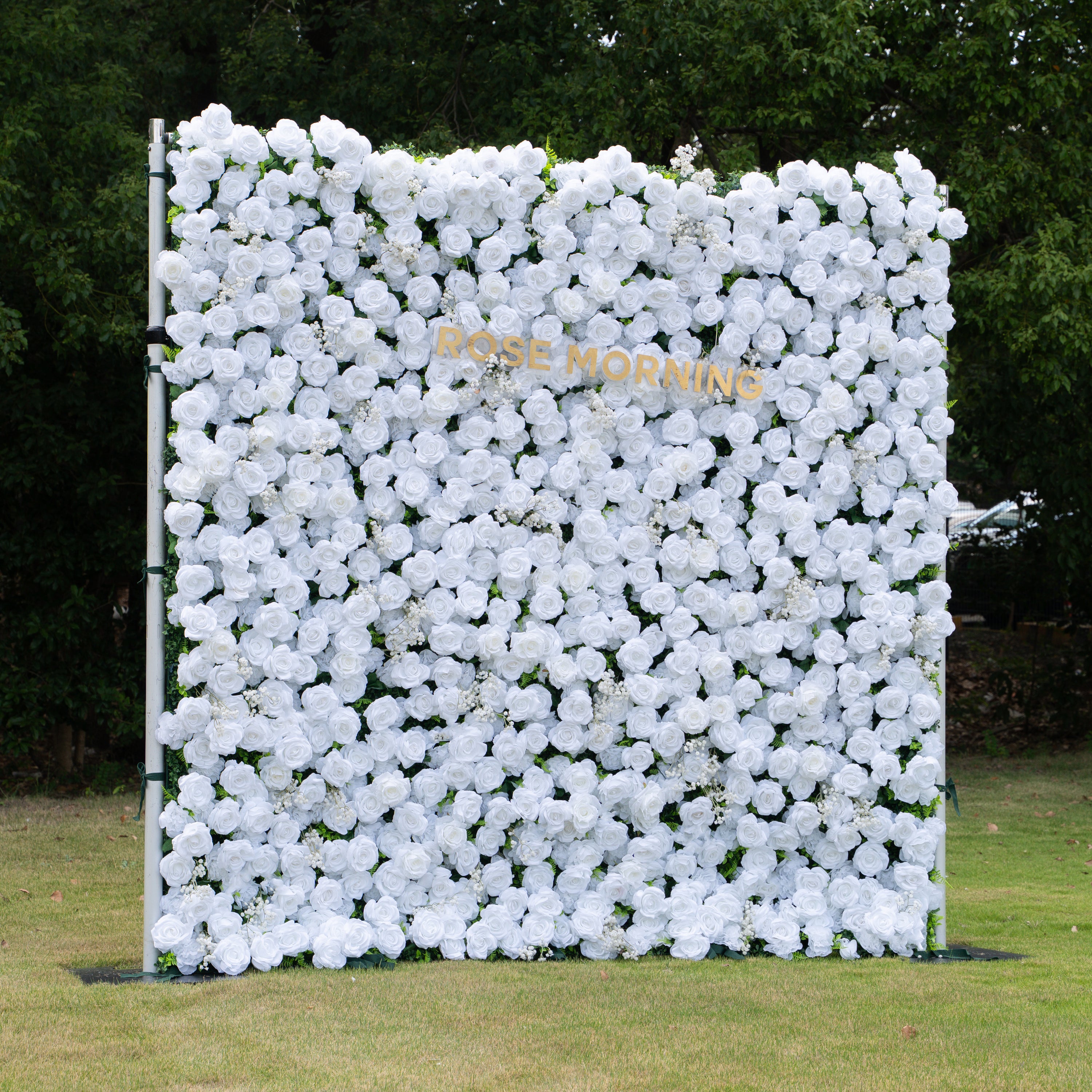 Ava：3D Fabric Artificial rolling up curtain flower wall