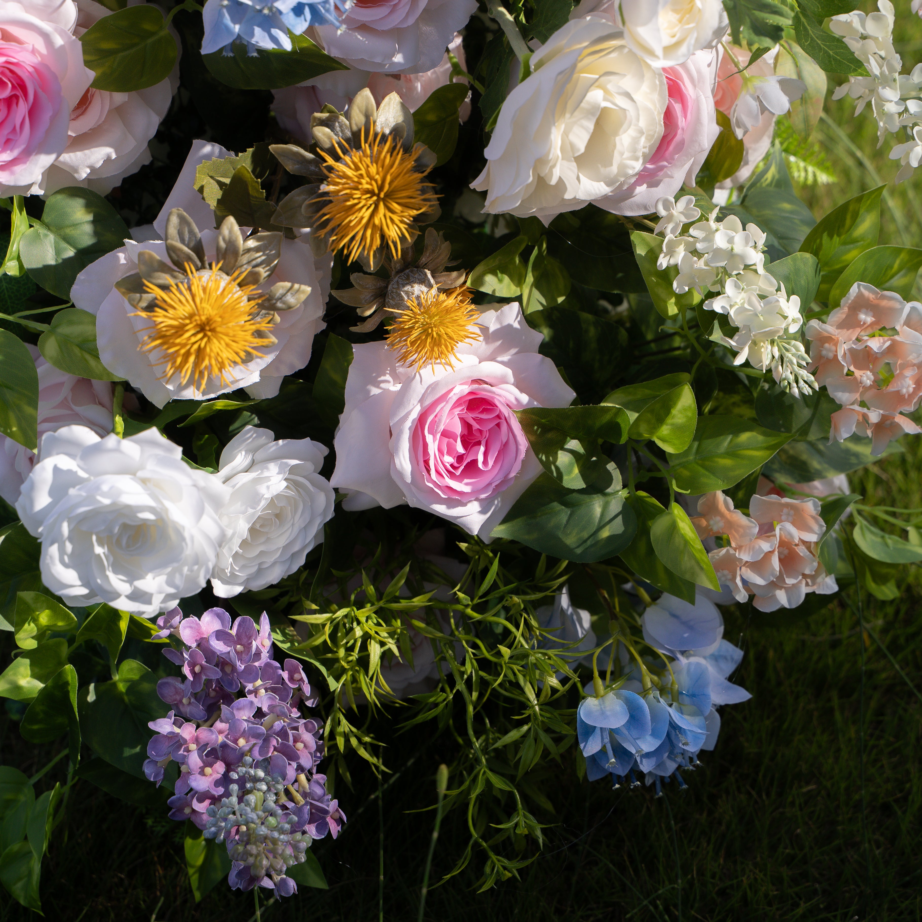 Power：5D Fabric Artificial rolling up curtain flower wall