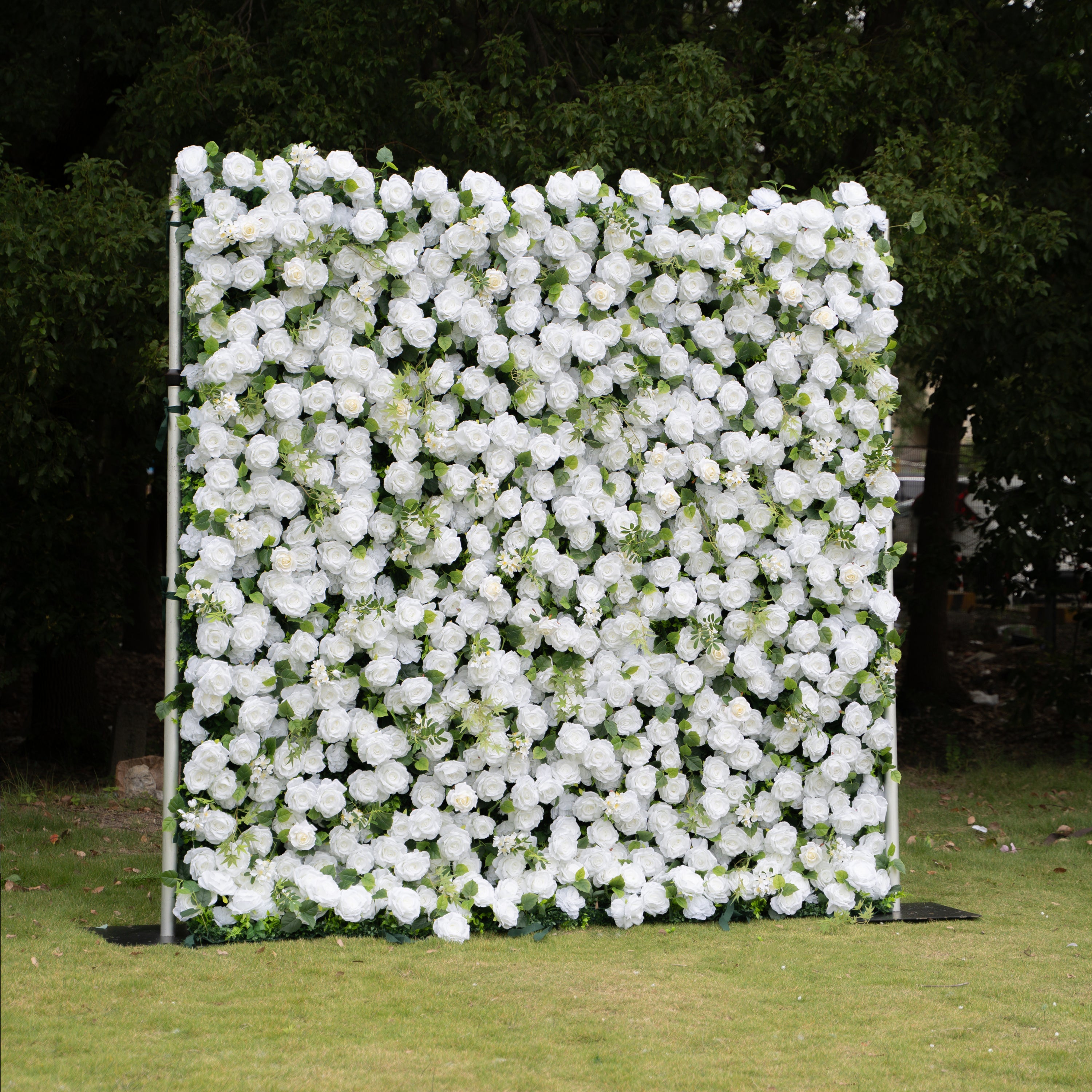 Eira：3D Fabric Artificial rolling up curtain flower wall