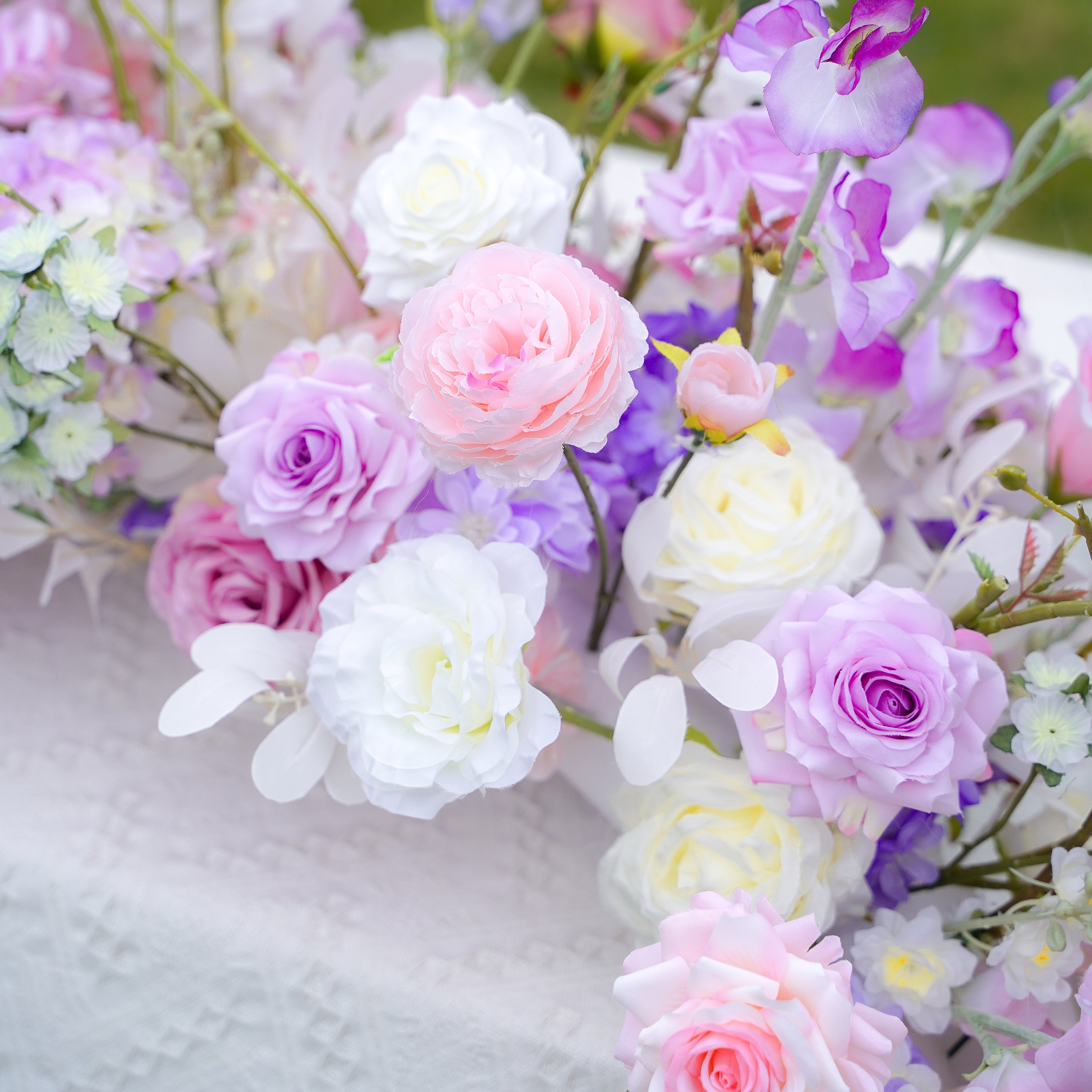 Soft pink：2023 New Long strip flower row trailing long table table arrangement table flower R260 Rose Morning