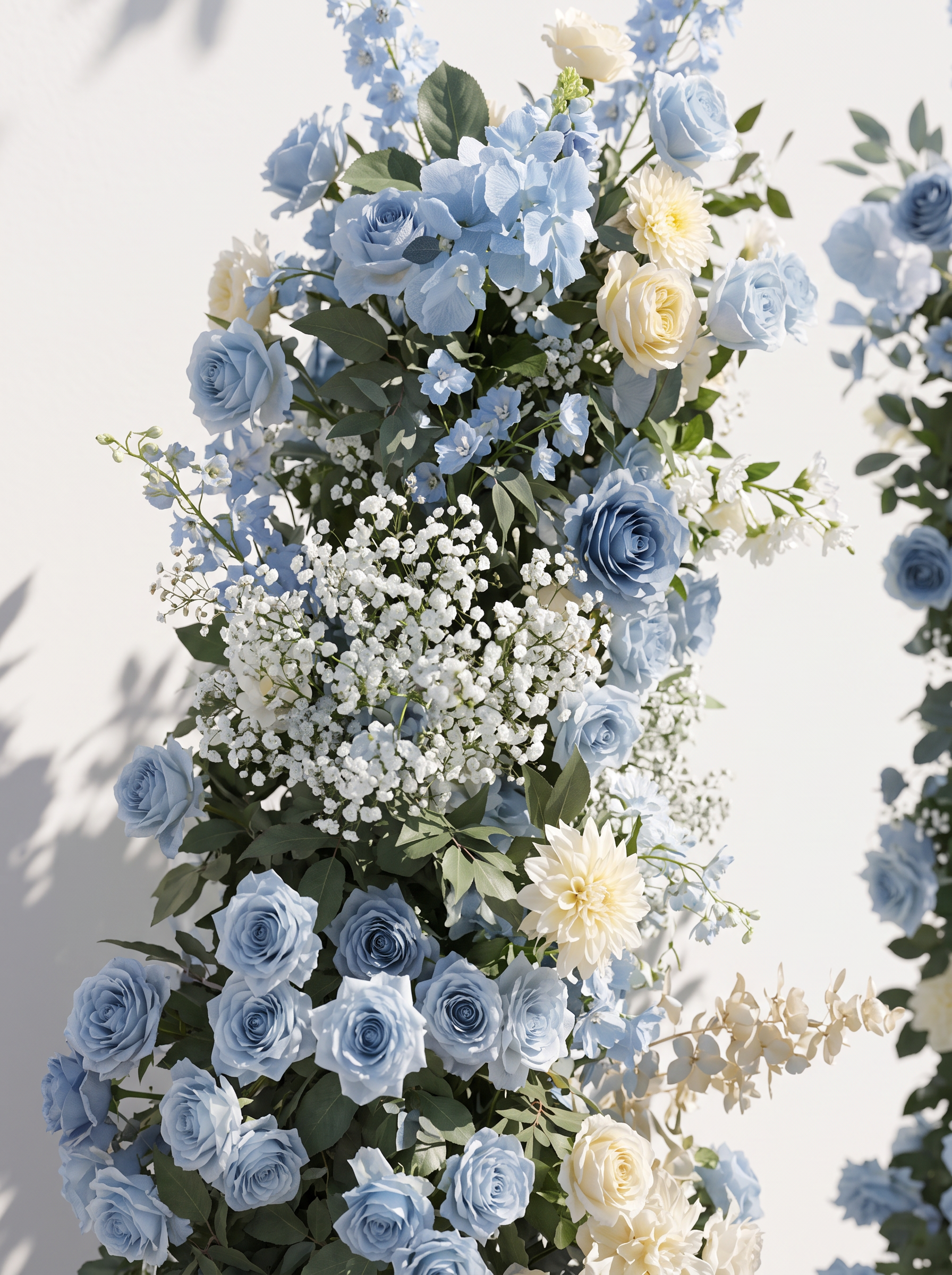 Davildelle Luxury Horn Shaped Flower Arch with Frame for Wedding Party Event Backdrop Decoration — floral detail