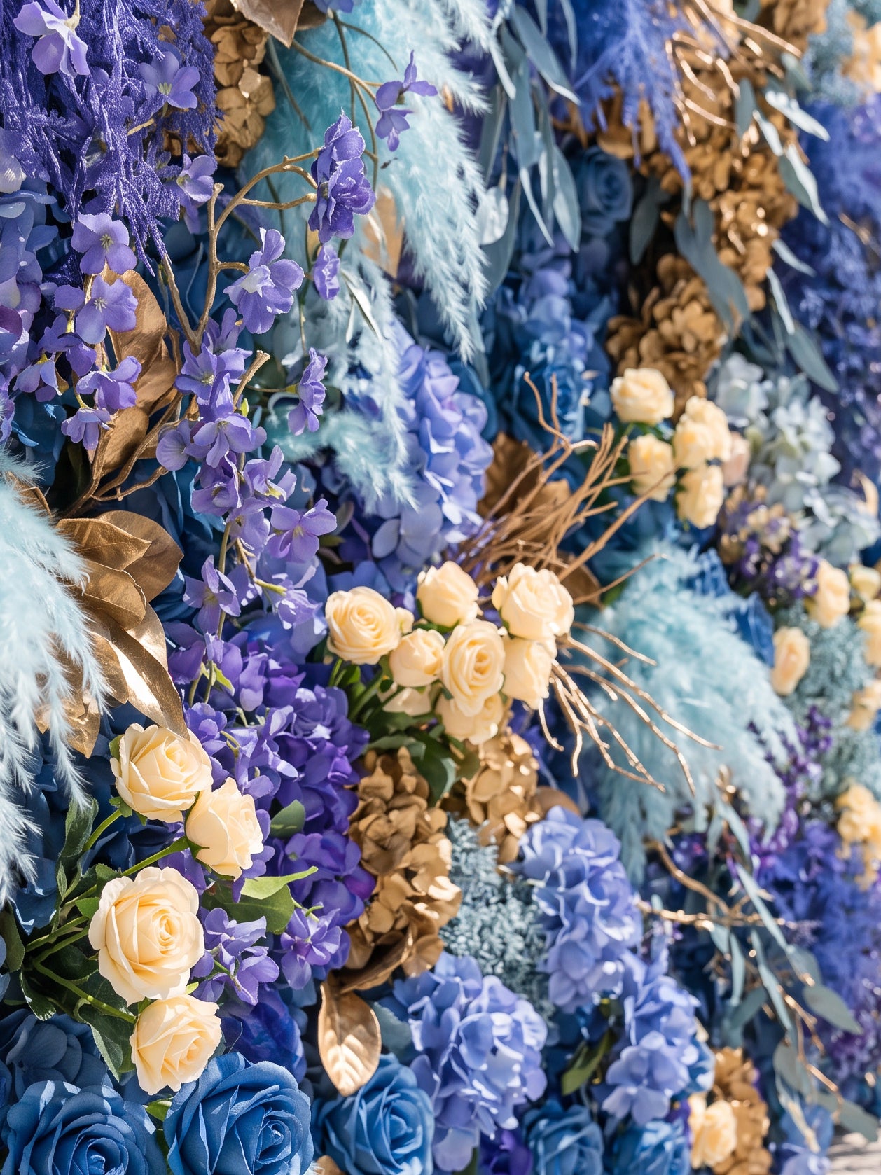 Davilsira: 5D Fabric Artificial rolling up curtain flower wall — floral detail