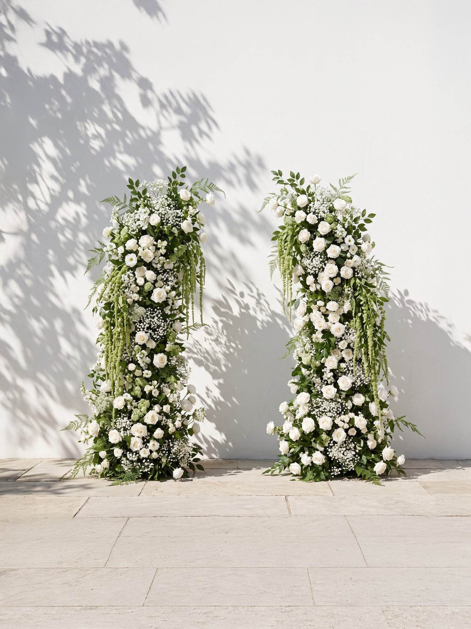 Dorviane Luxury Horn Shaped Flower Arch with Frame for Wedding Party Event Backdrop Decoration — front view