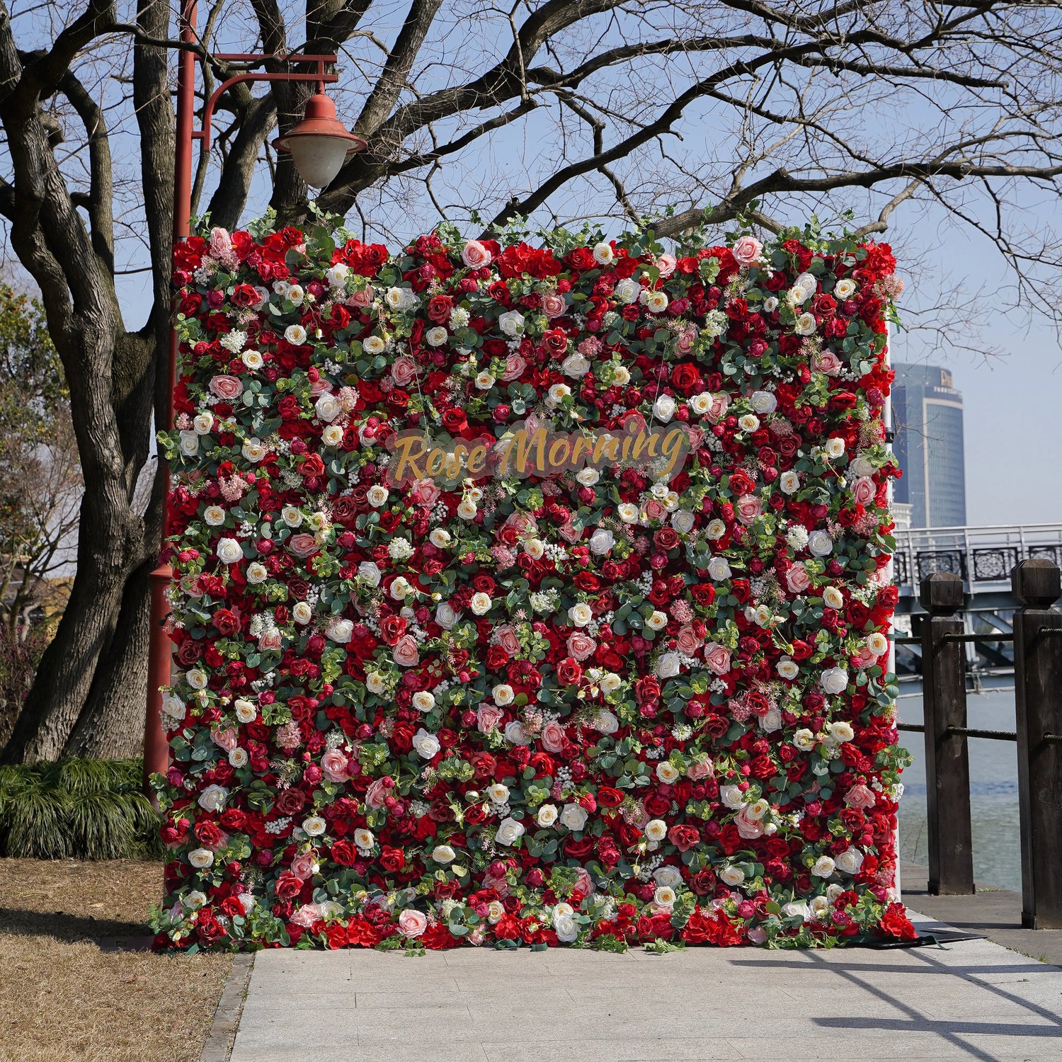 Eunice：5D Fabric Artificial rolling up curtain flower wall