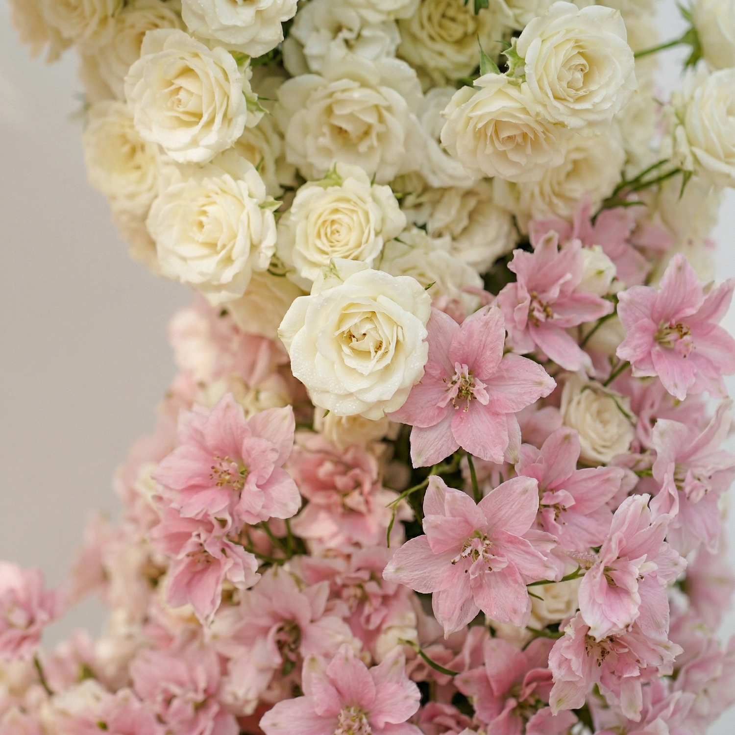Florien: Heart-Shaped Pink and White Silk Rose Flower Arch Floral Arrangement for Dreamy Weddings &amp; Parties